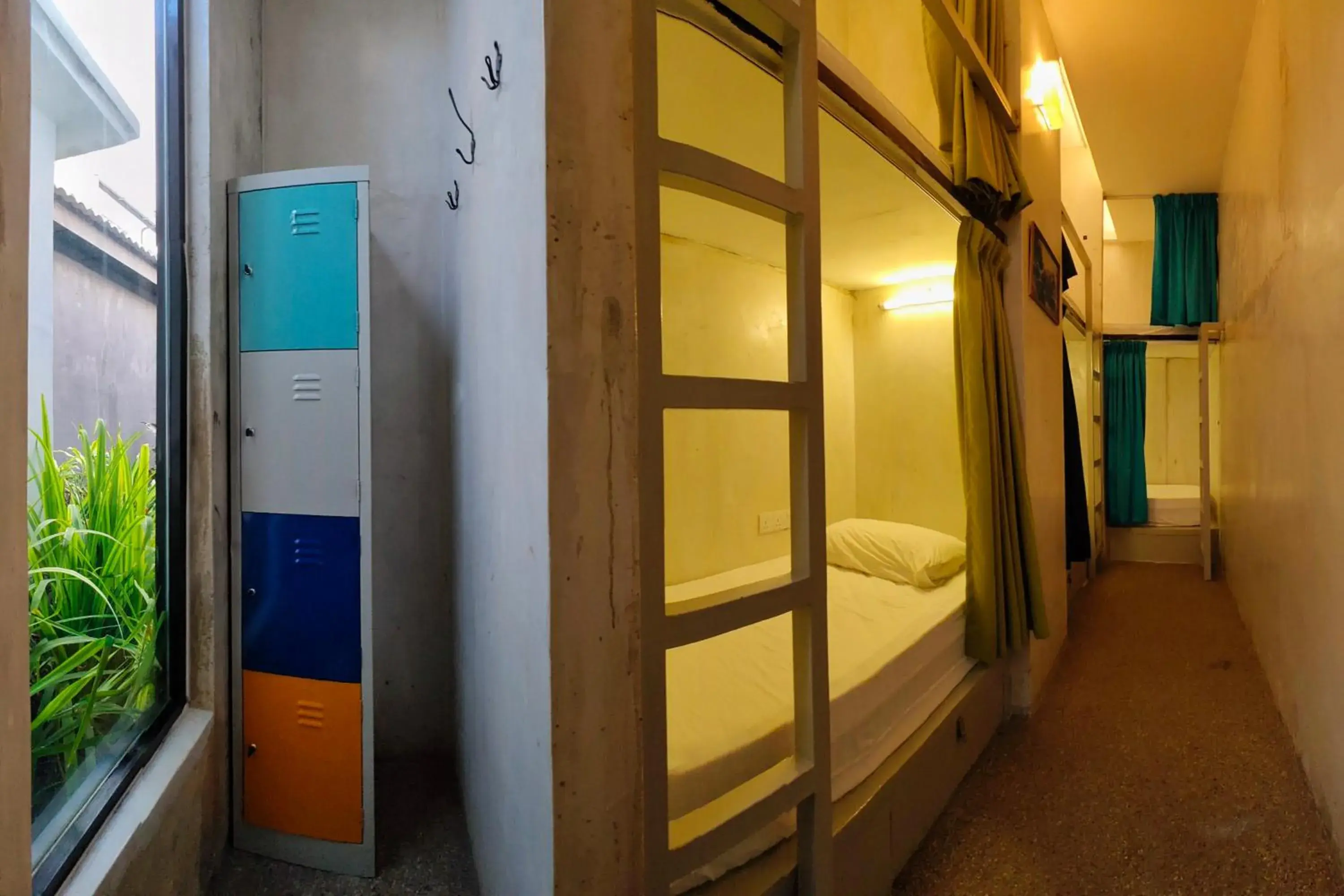 6-Bed Mixed Dormitory Room in Beds In Garden Hostel