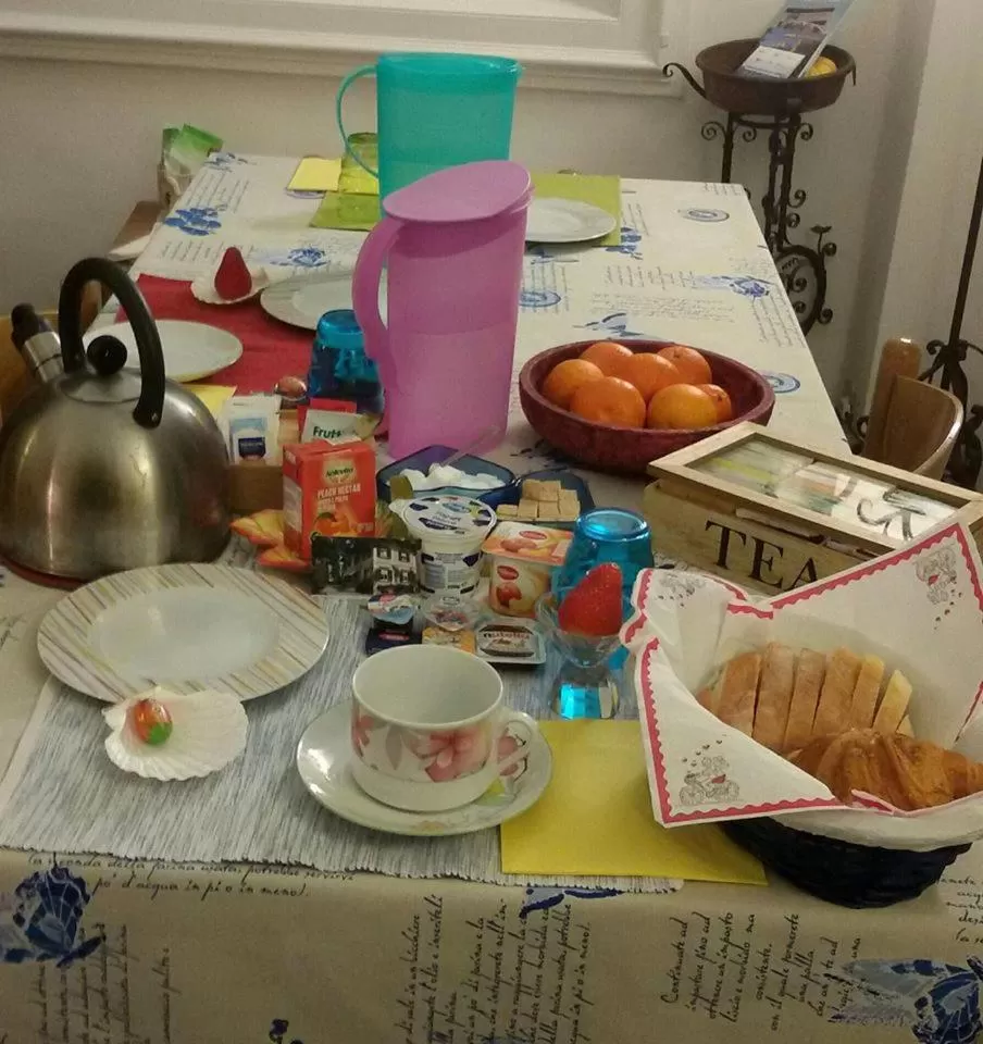 Food and drinks, Breakfast in Invilla B&B