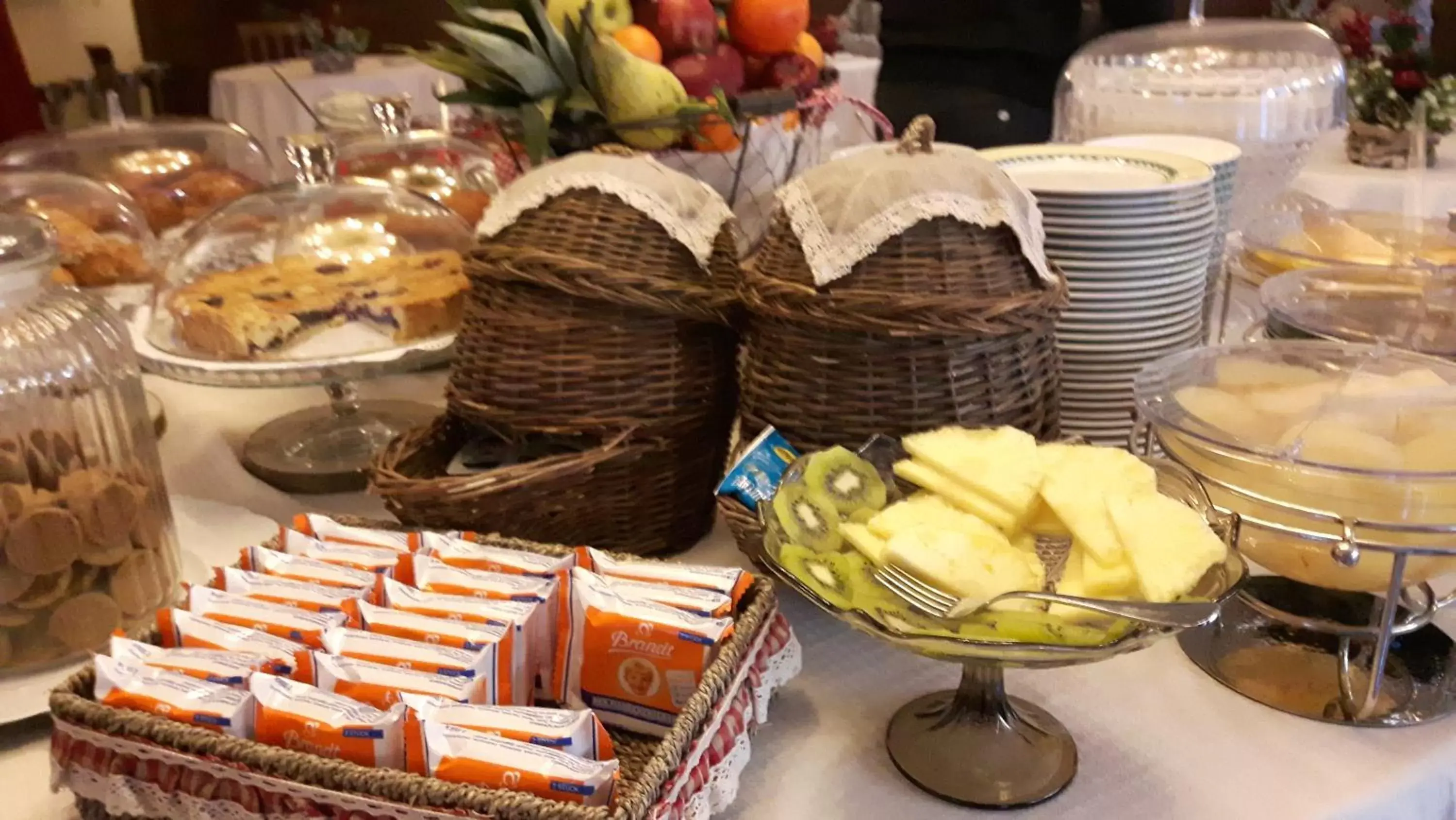 Buffet breakfast, Food in Villa Novecento Romantic Hotel - Estella Hotel Collection