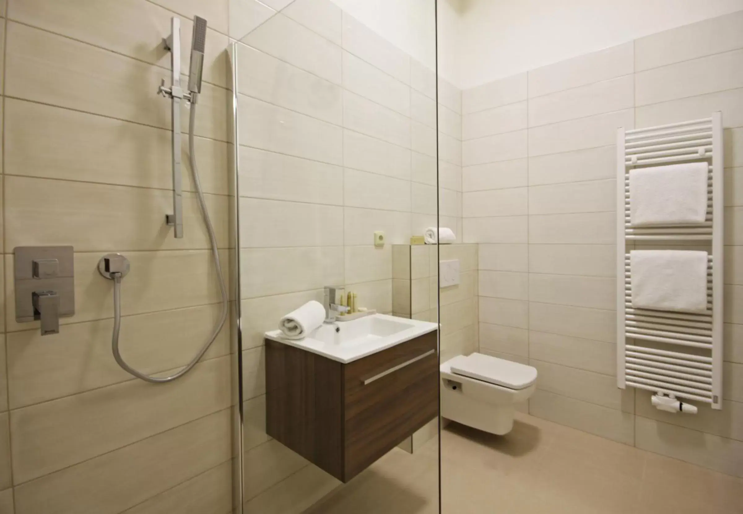 Bathroom in Alveo Suites