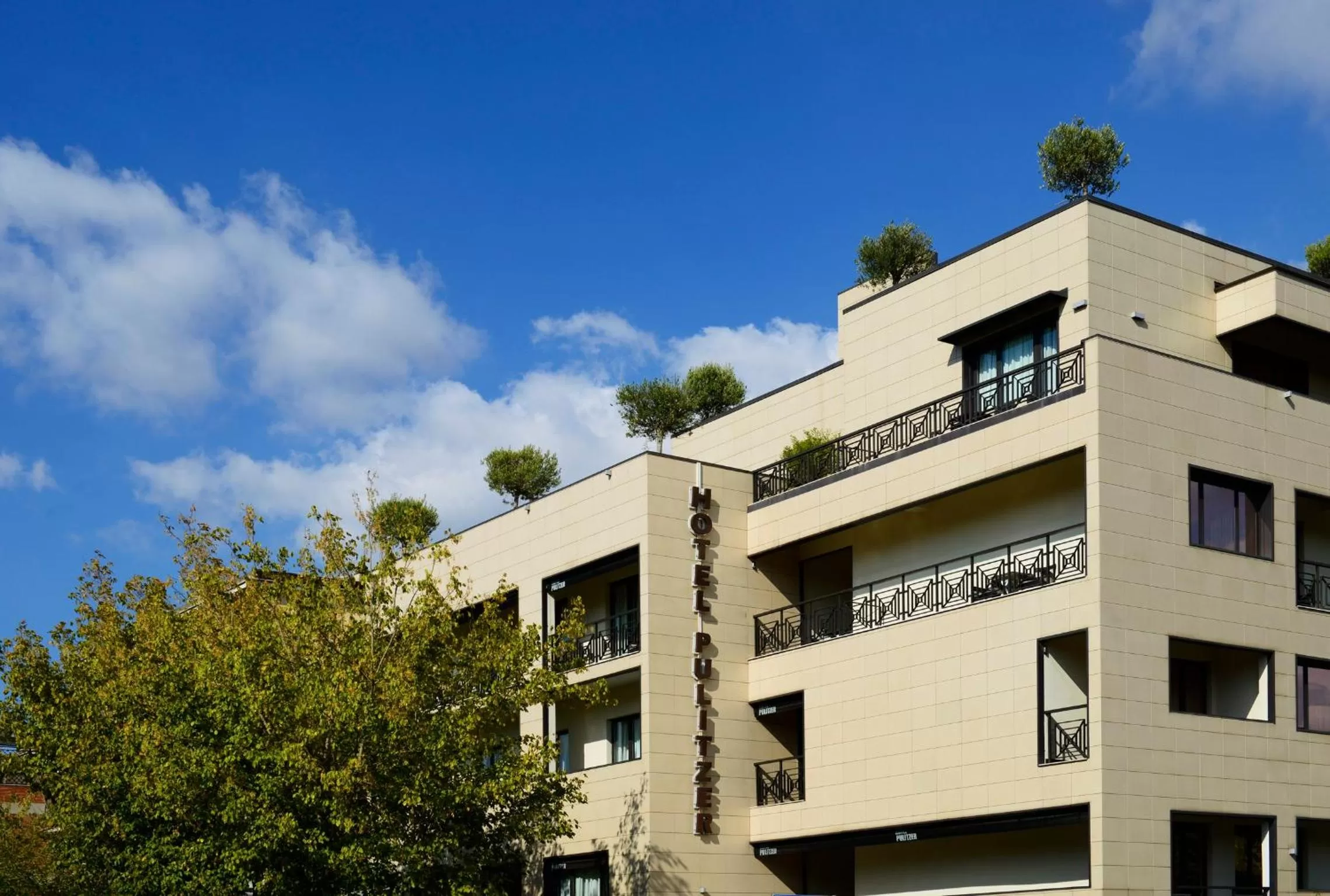 Property building in Hotel Pulitzer