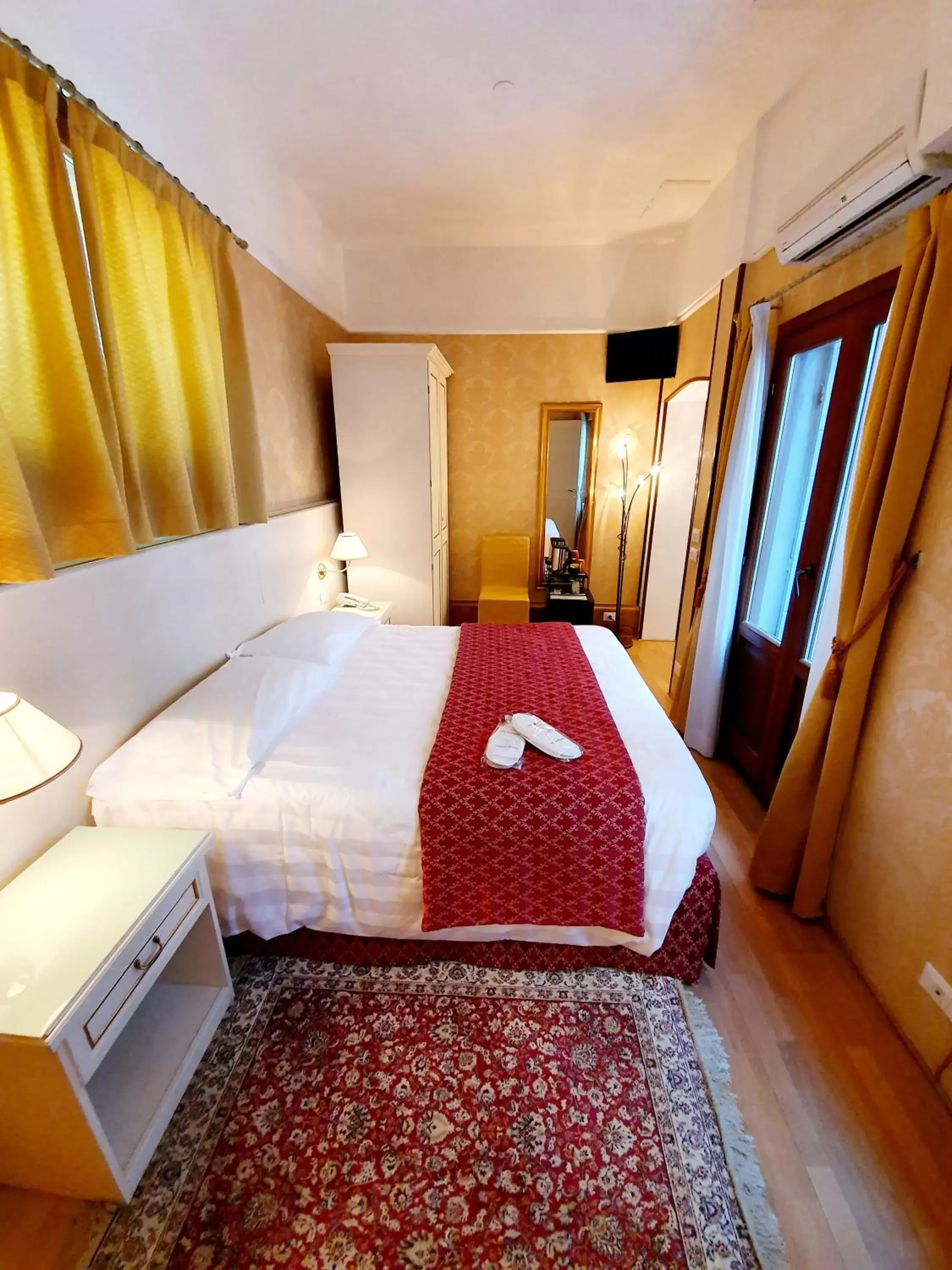 Bed in Hotel Corte dei Greci