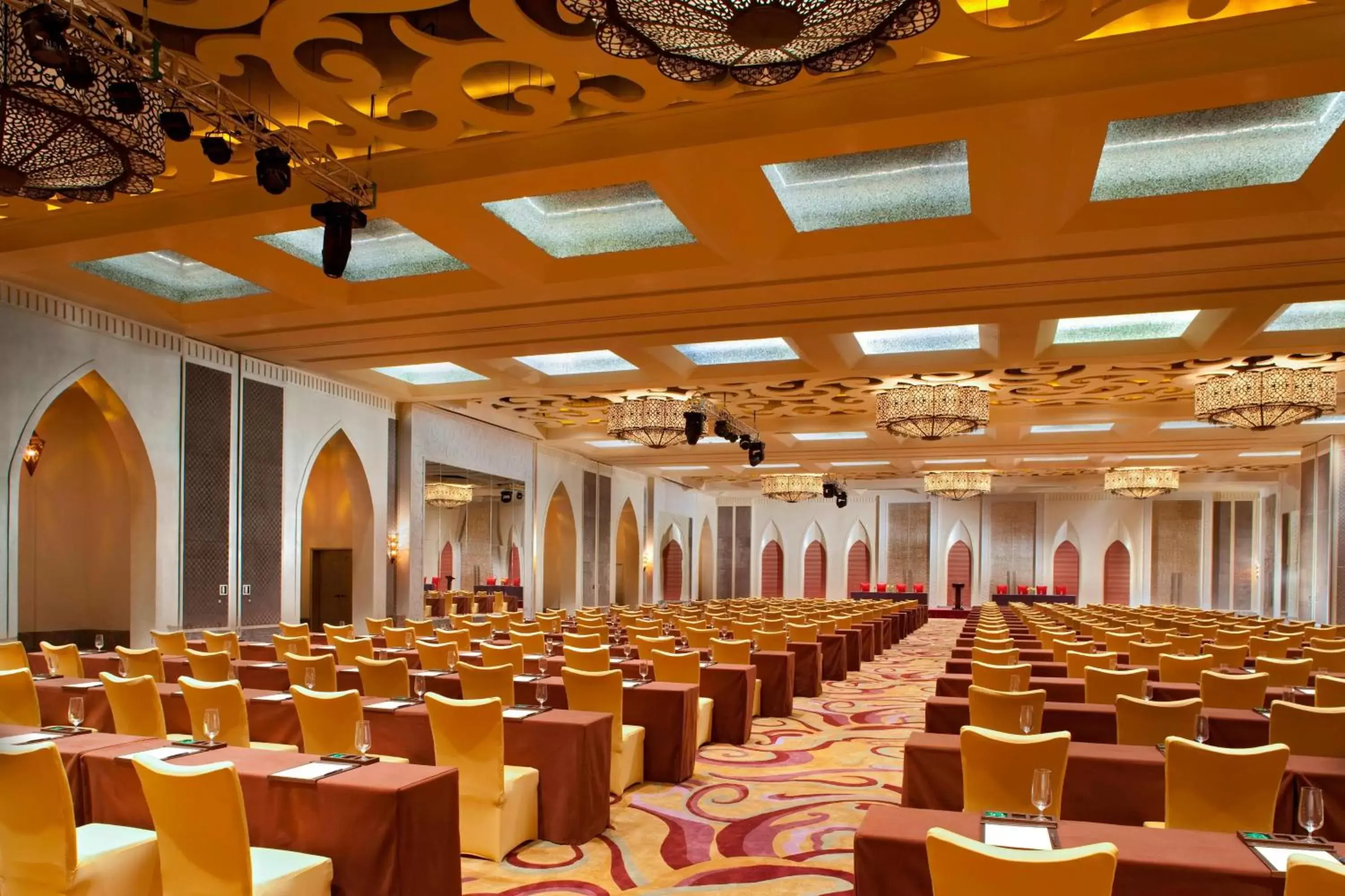 Meeting/conference room, Banquet Facilities in Sheraton Qingyuan Lion Lake Resort