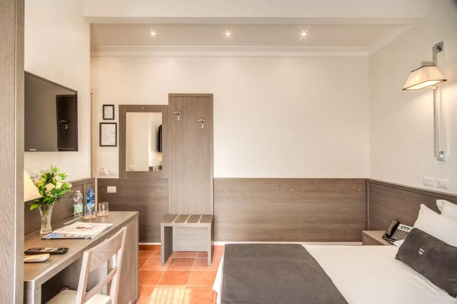 Bedroom, Kitchen/Kitchenette in Hotel Mirti