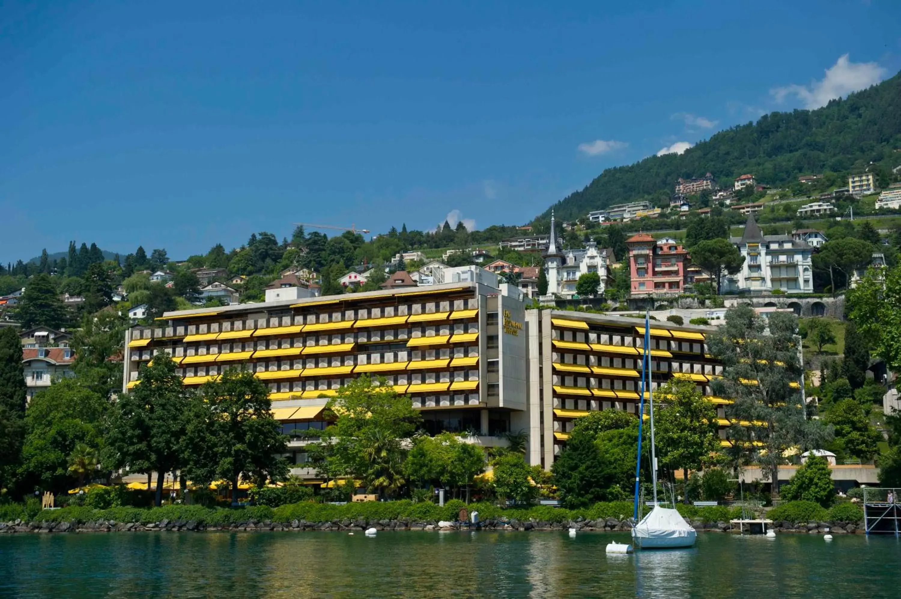 Facade/entrance, Property Building in Royal Plaza Montreux