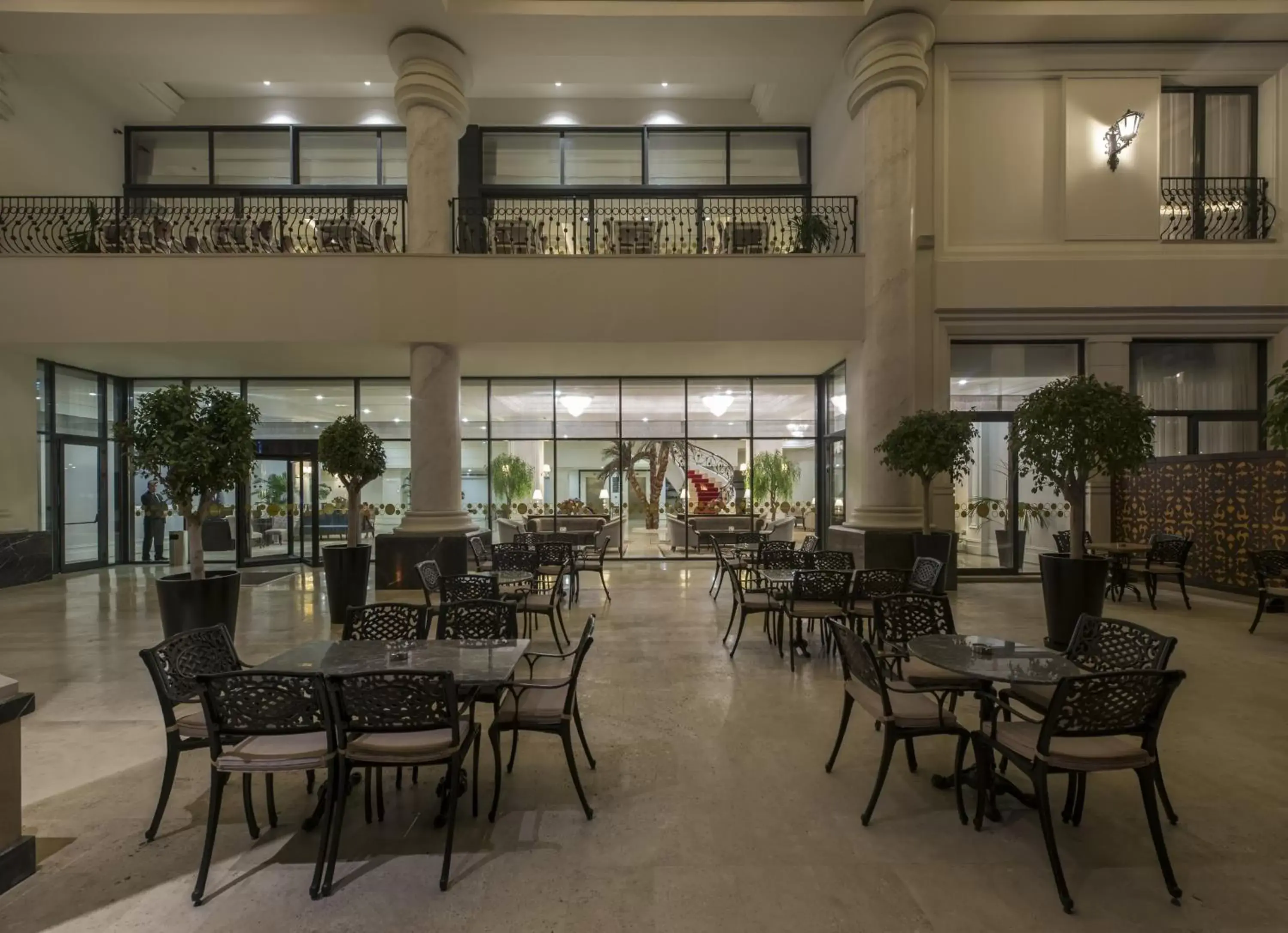 Facade/entrance, Lounge/Bar in Vialand Palace Hotel
