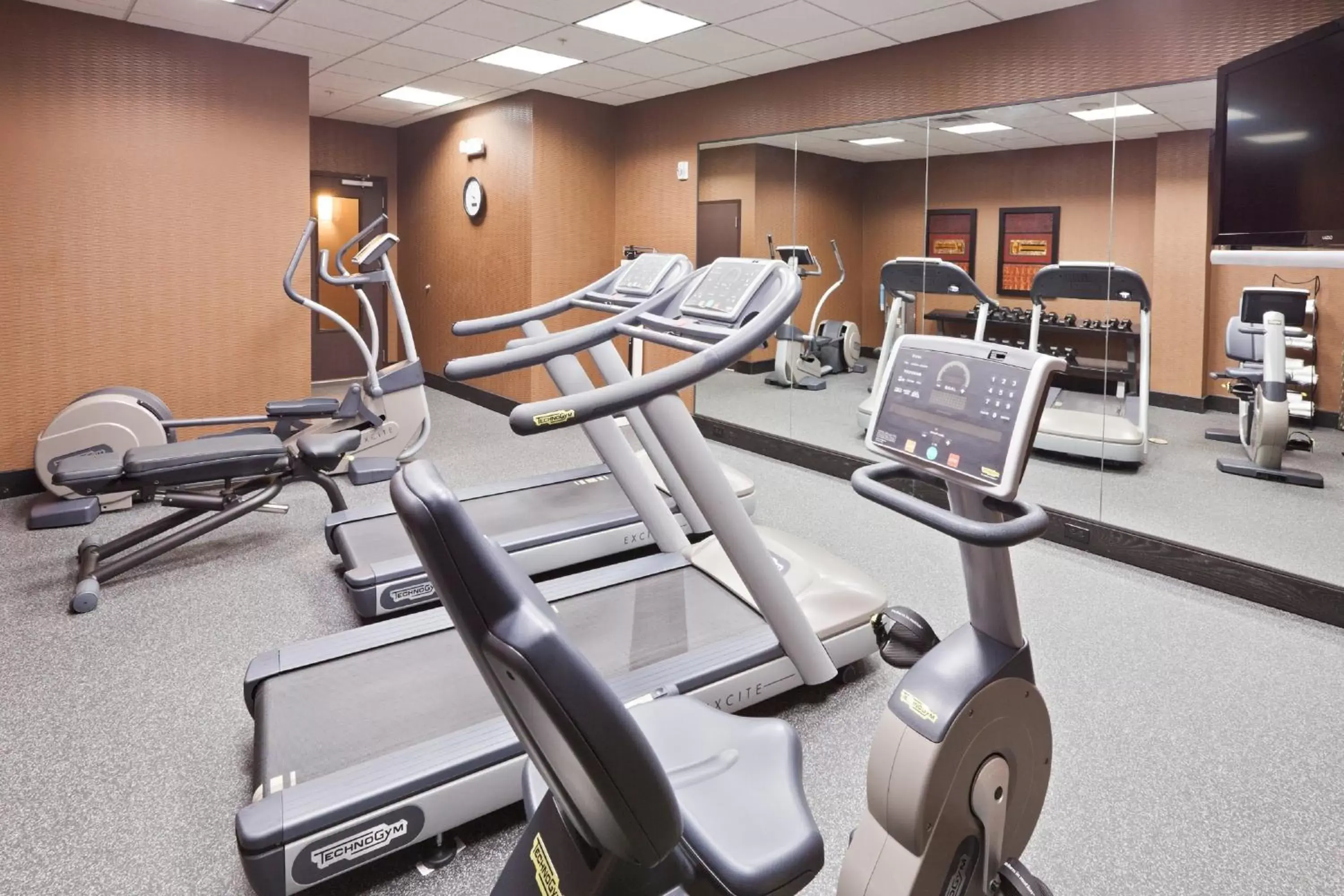 Fitness centre/facilities, Fitness Center/Facilities in Holiday Inn Hotel & Suites Tulsa South, an IHG Hotel