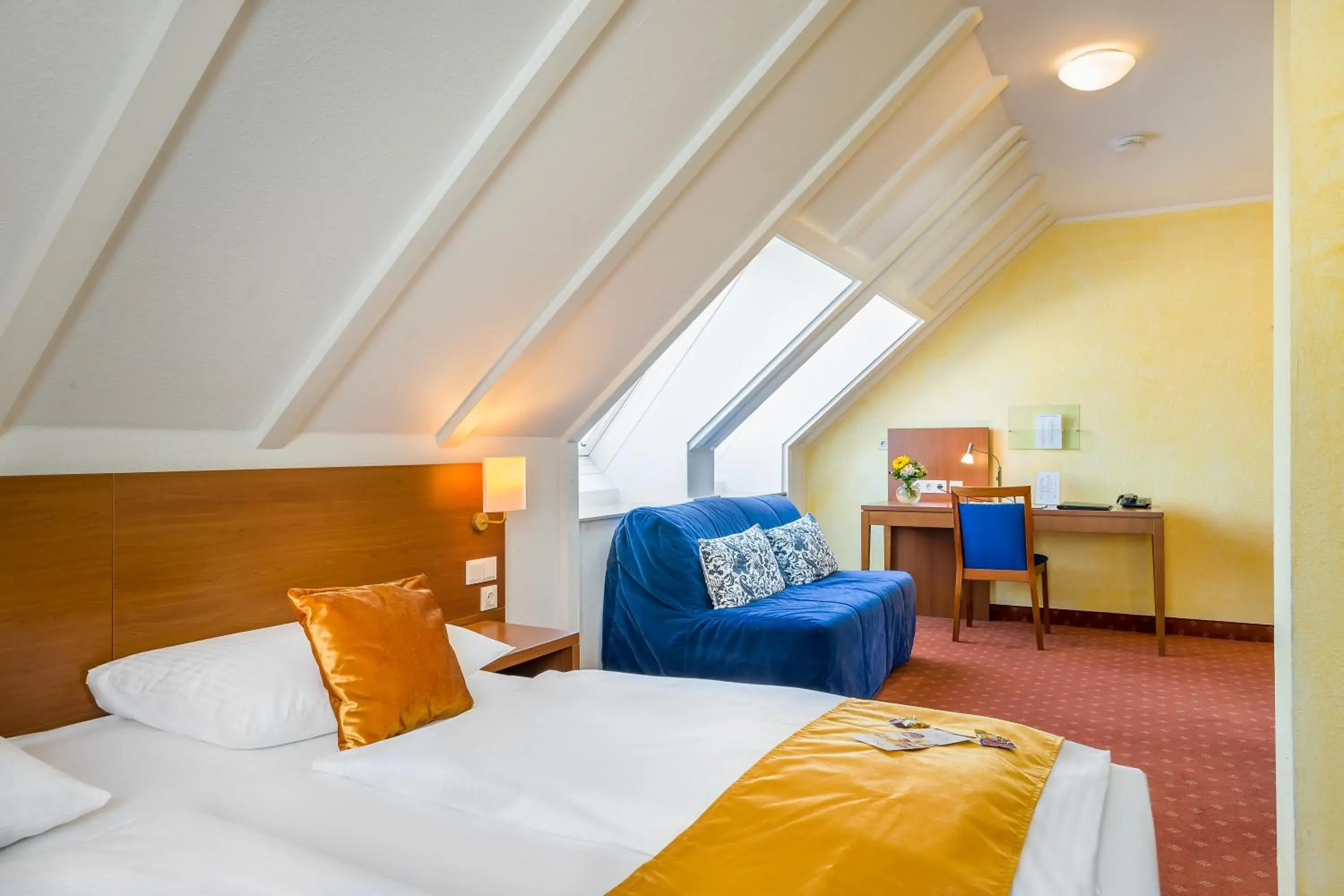 Photo of the whole room, Bed in Novum Hotel Rega Stuttgart