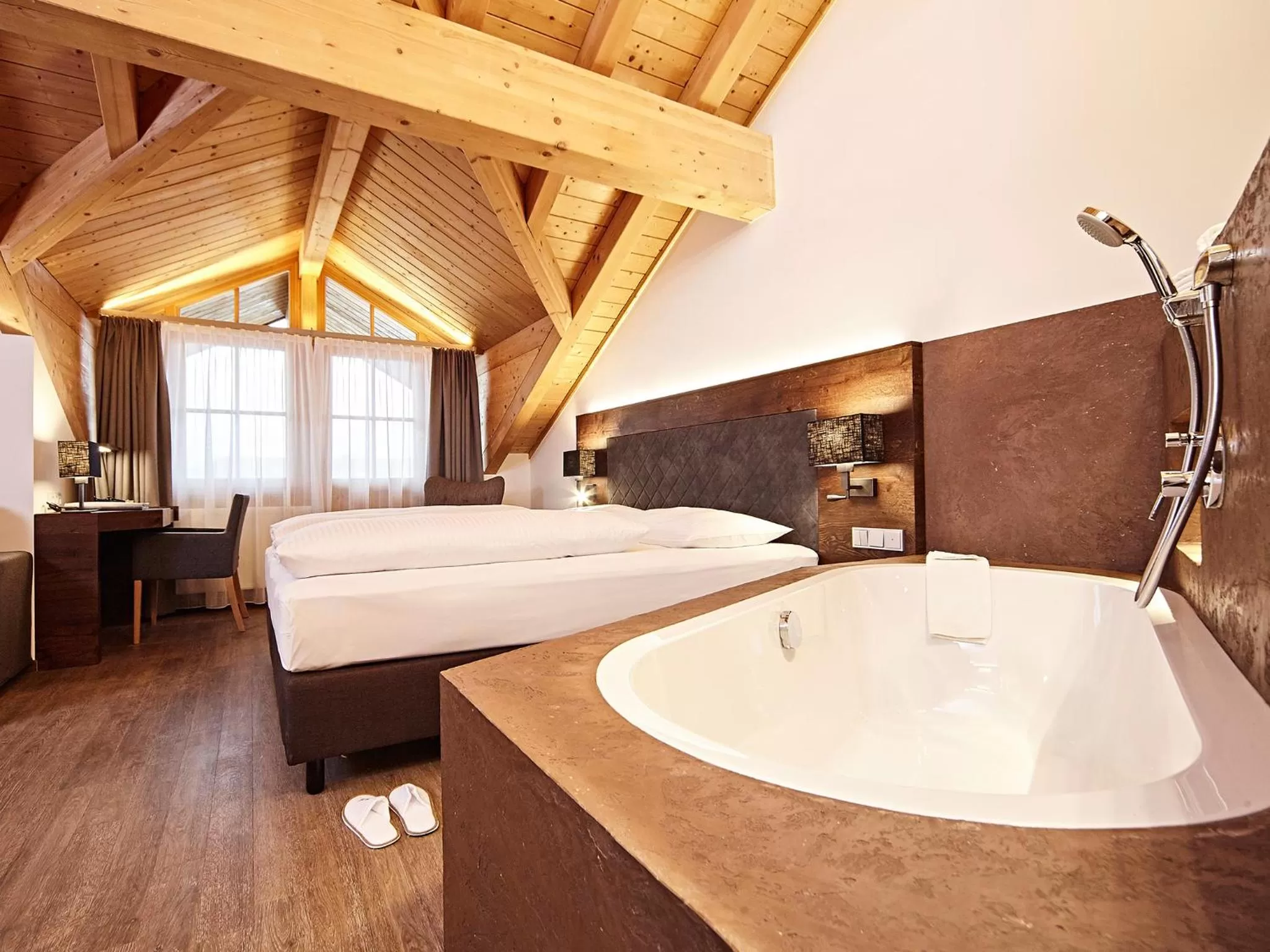 Photo of the whole room, Bed in Hotel Die Krone - Immenstadt-Stein