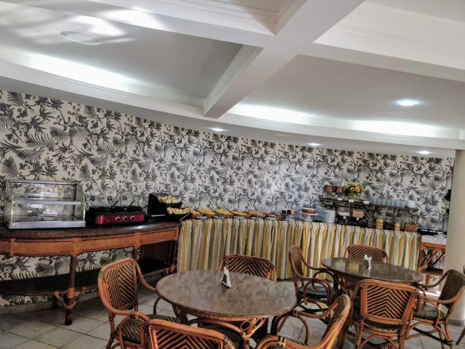 Breakfast in Divi-Divi Praia Hotel Breakfast in Divi-Divi Praia Hotel