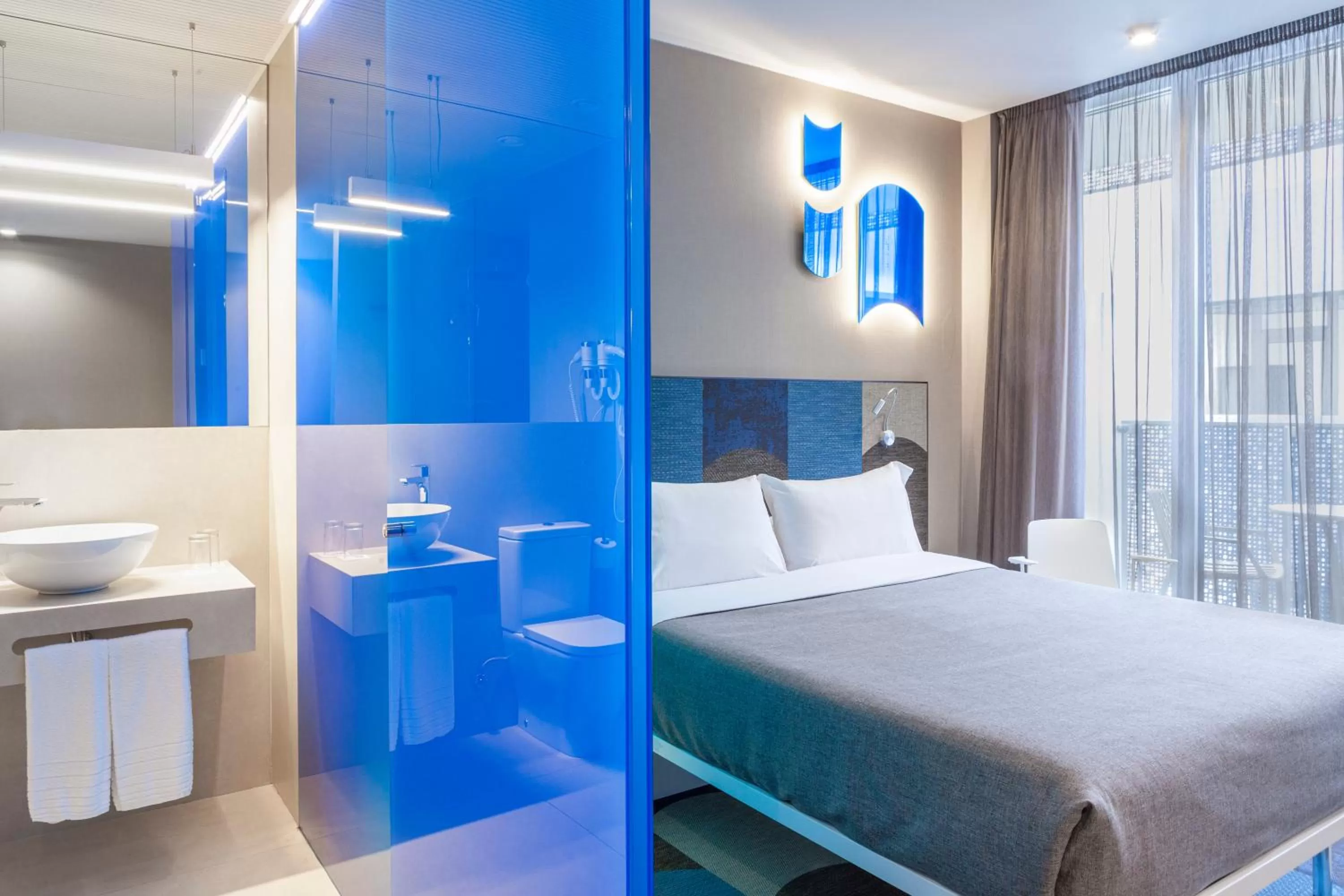 Photo of the whole room, Bed in Hotel Macià Sevilla Kubb