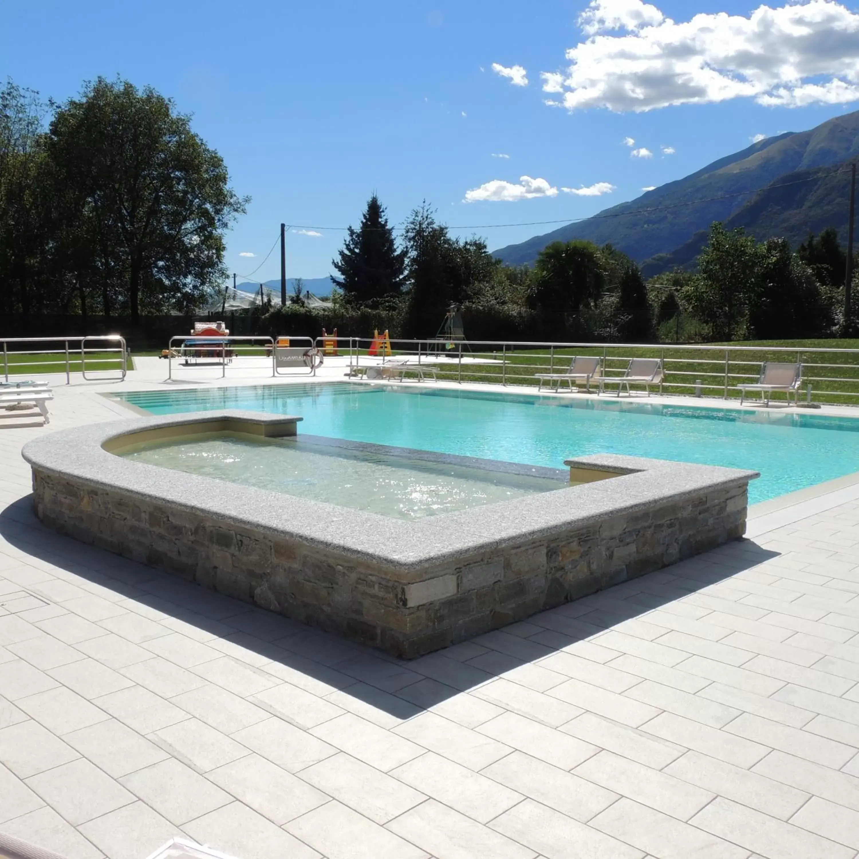 Day, Swimming Pool in Residence Villa Paradiso