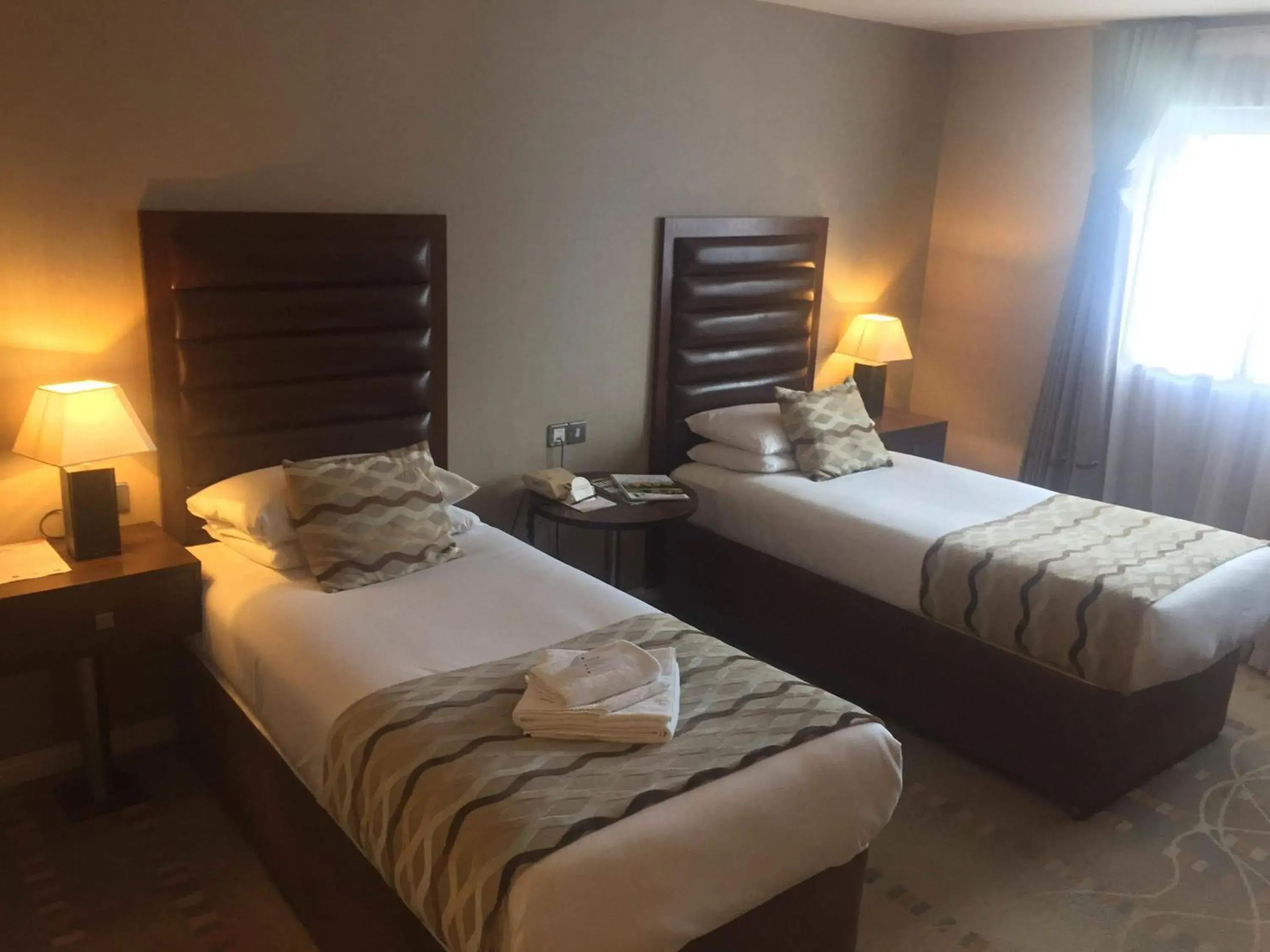Bedroom, Bed in Alona Hotel
