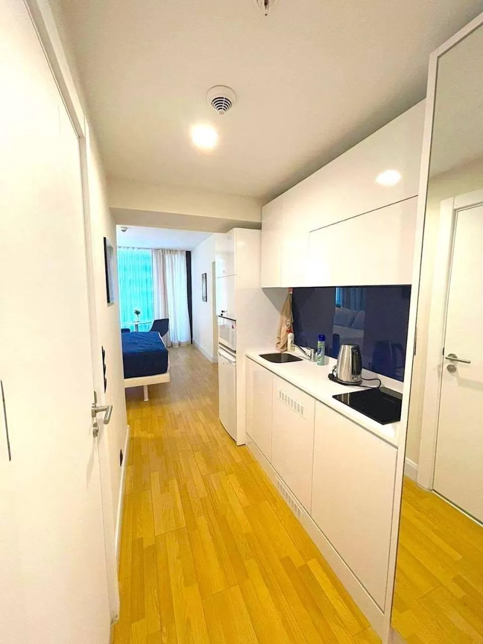 Kitchen or kitchenette, Kitchen/Kitchenette in Orbi City Luxury Suite