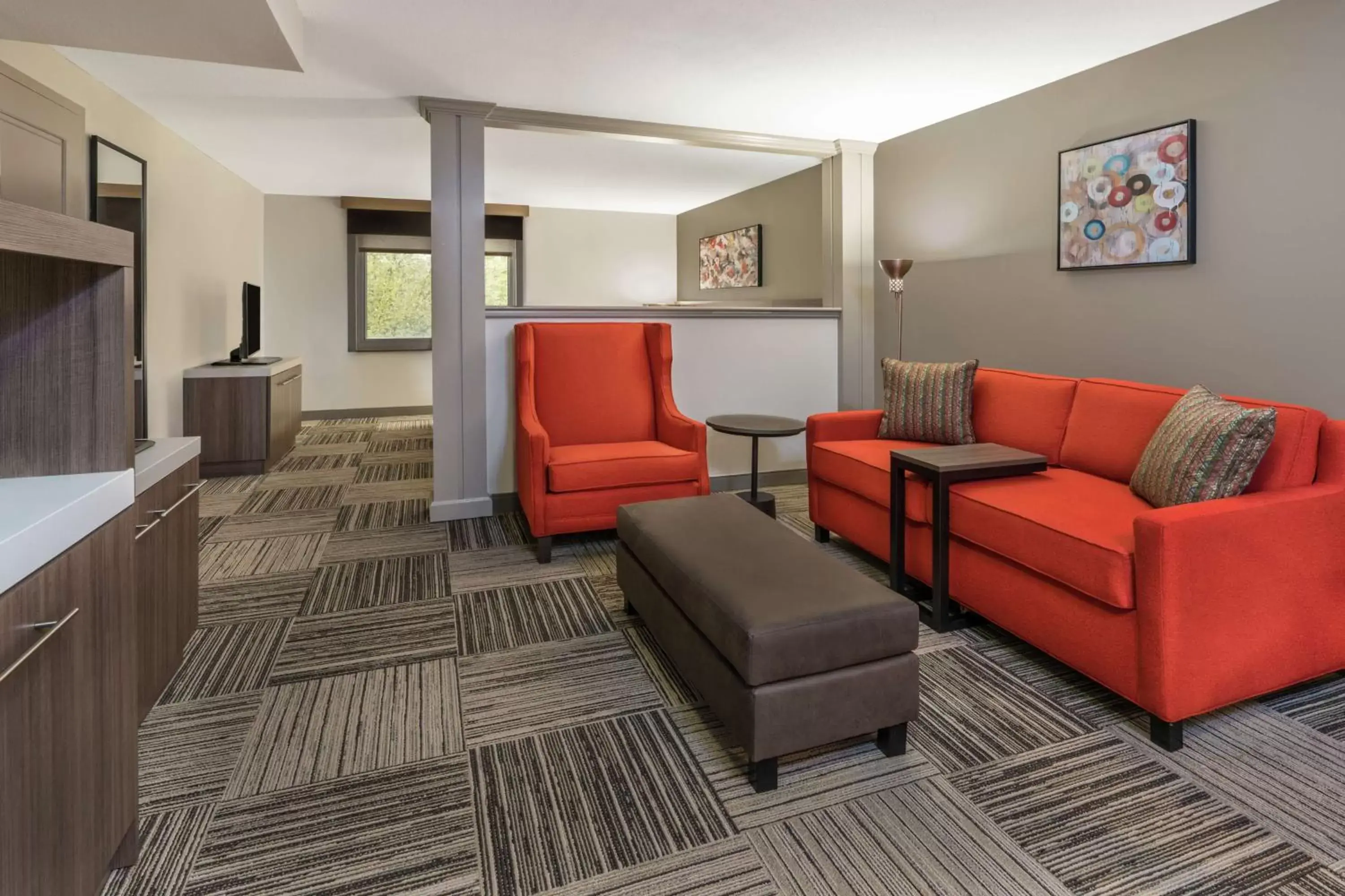 Living room, Seating Area in Hilton Garden Inn Syracuse