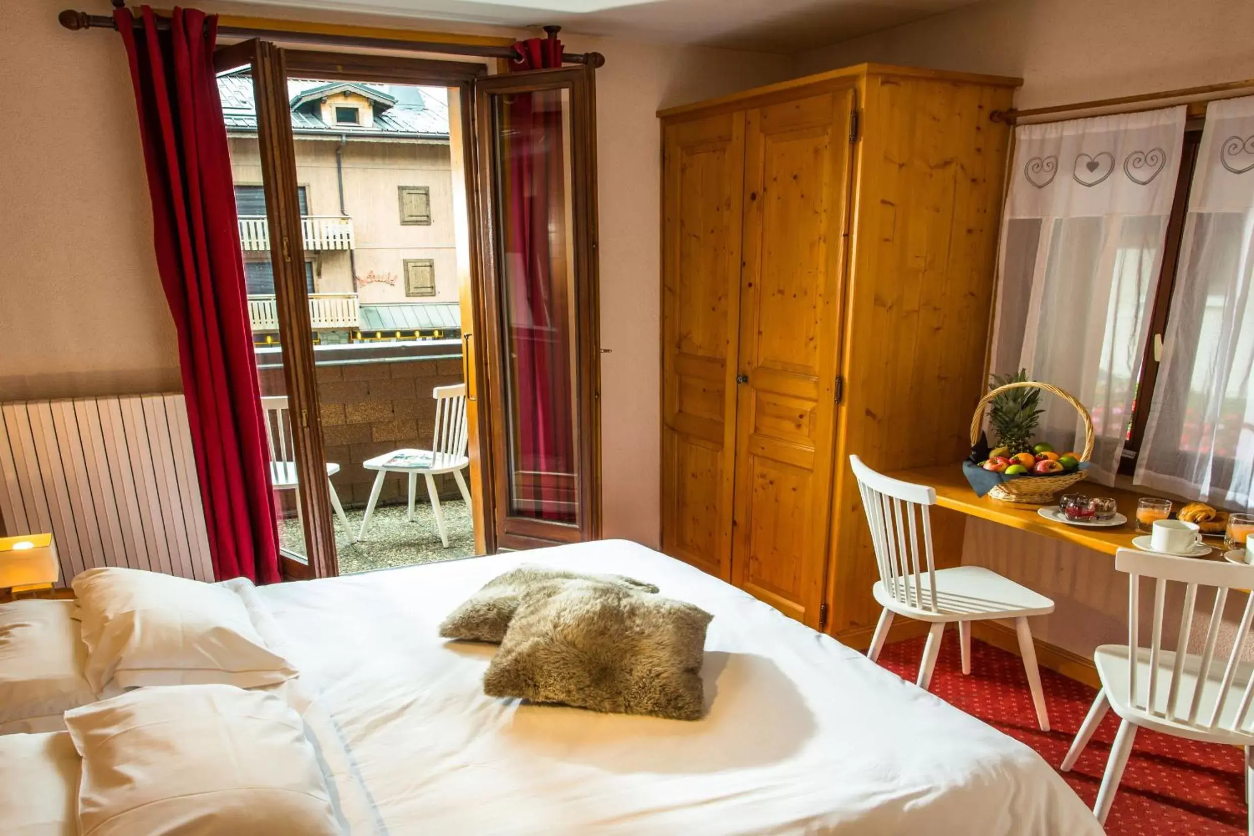 Bedroom, Bed in Chalet Hotel Régina