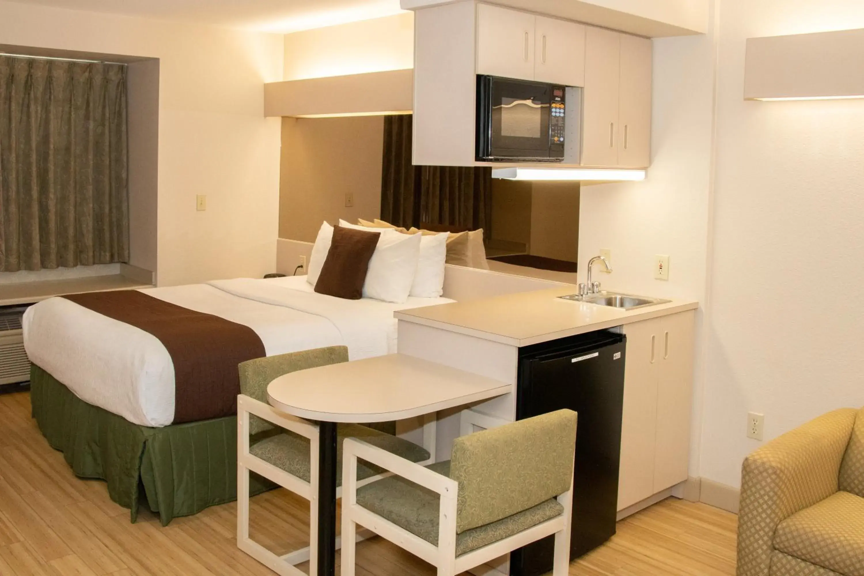 Bed in Microtel Inn & Suites Lodi Bed in Microtel Inn & Suites Lodi