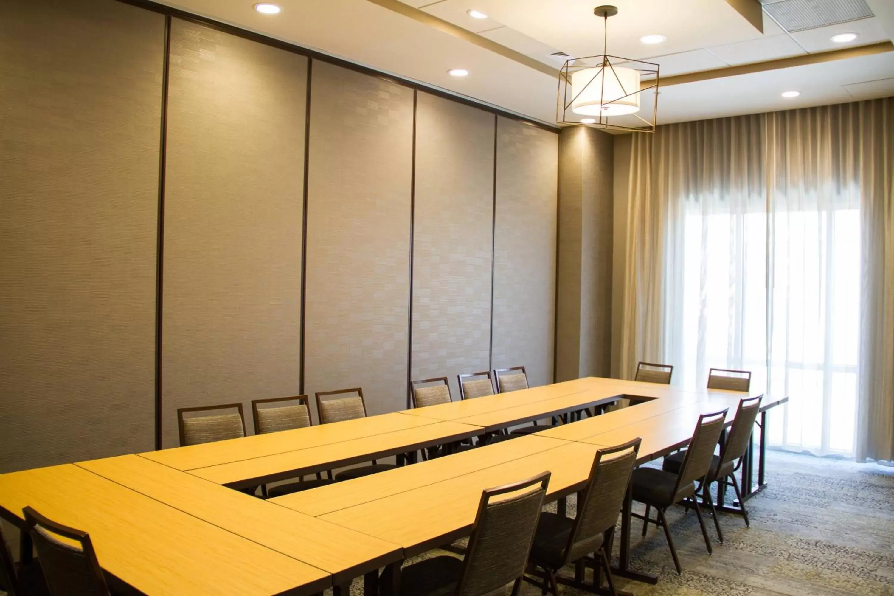 Meeting/conference room in Courtyard by Marriott Fort Walton Beach-West Destin