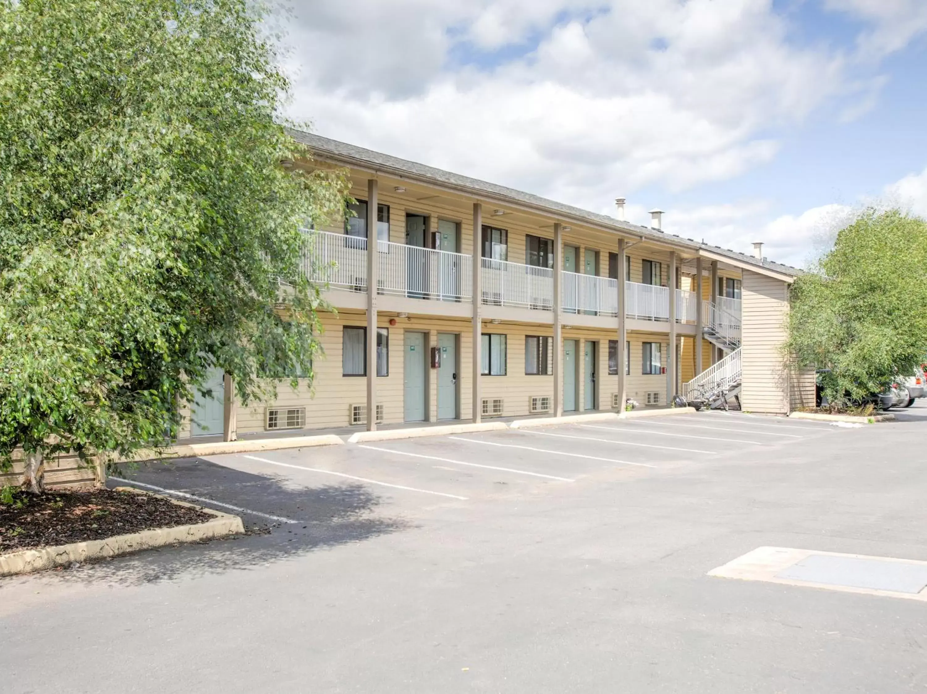 Facade/entrance, Property Building in OYO Woodland Hotel and Suites