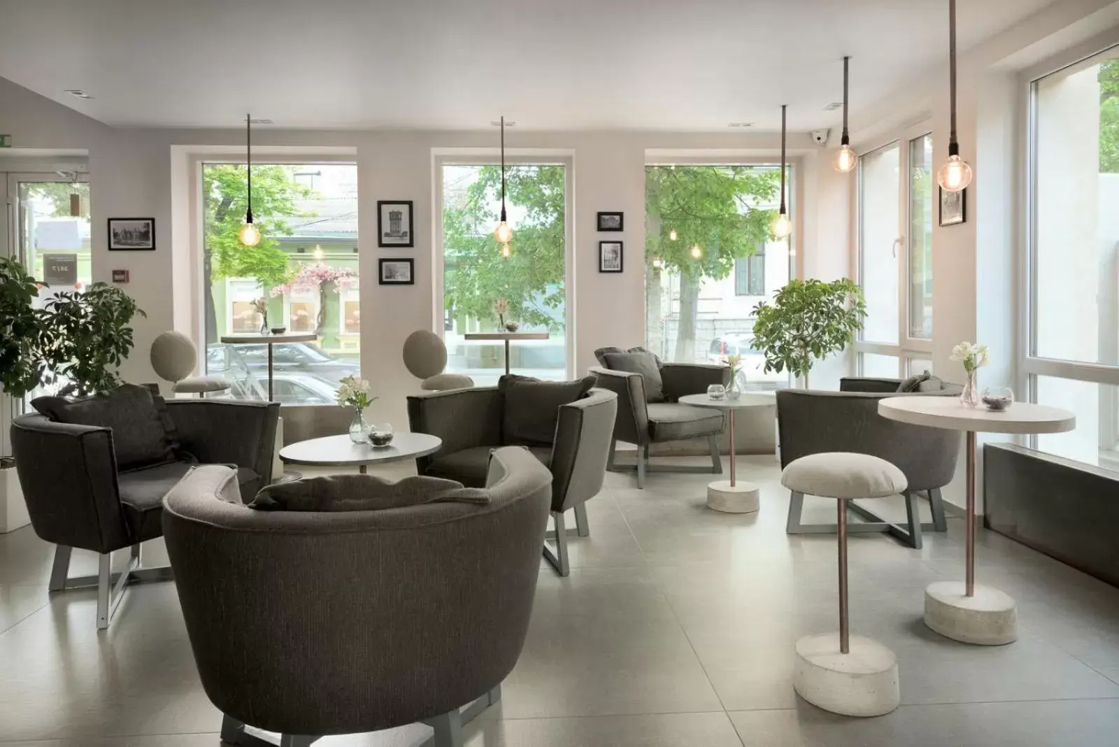 Property building in Thomas Albert Hotel Property building in Thomas Albert Hotel