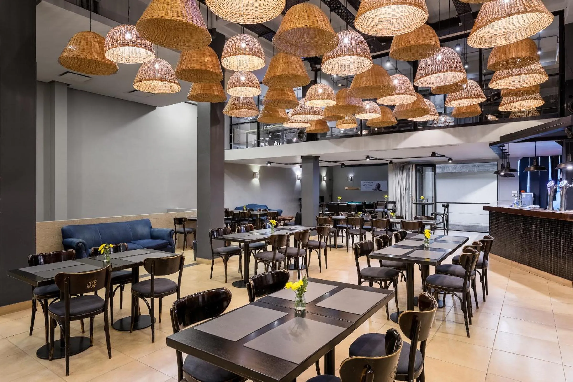 Restaurant/places to eat in Milhouse Avenue