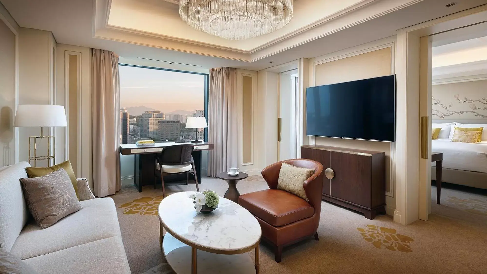 Living room, Seating Area in Lotte Hotel Seoul Executive Tower