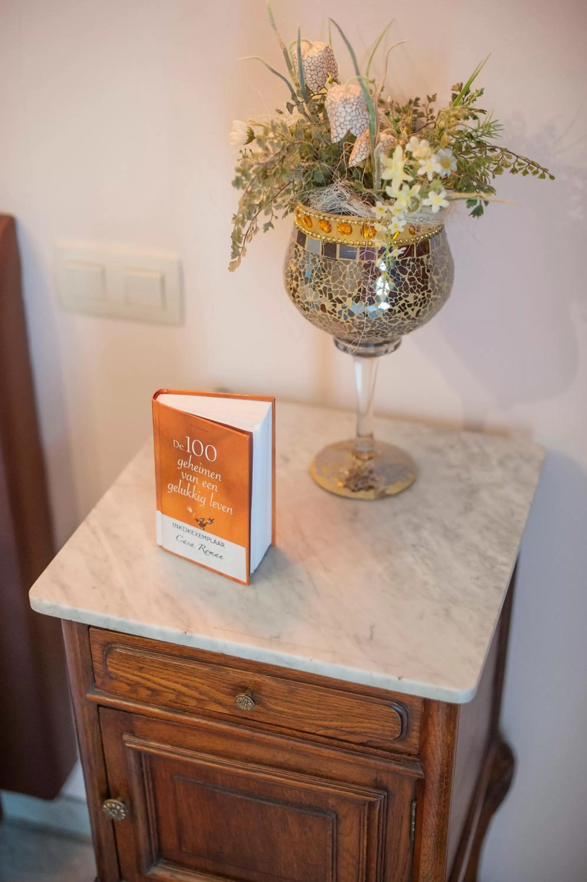 Bedroom in B&B Casa Roman & Vakantiewoning voor 1 pers tot max 32 personen