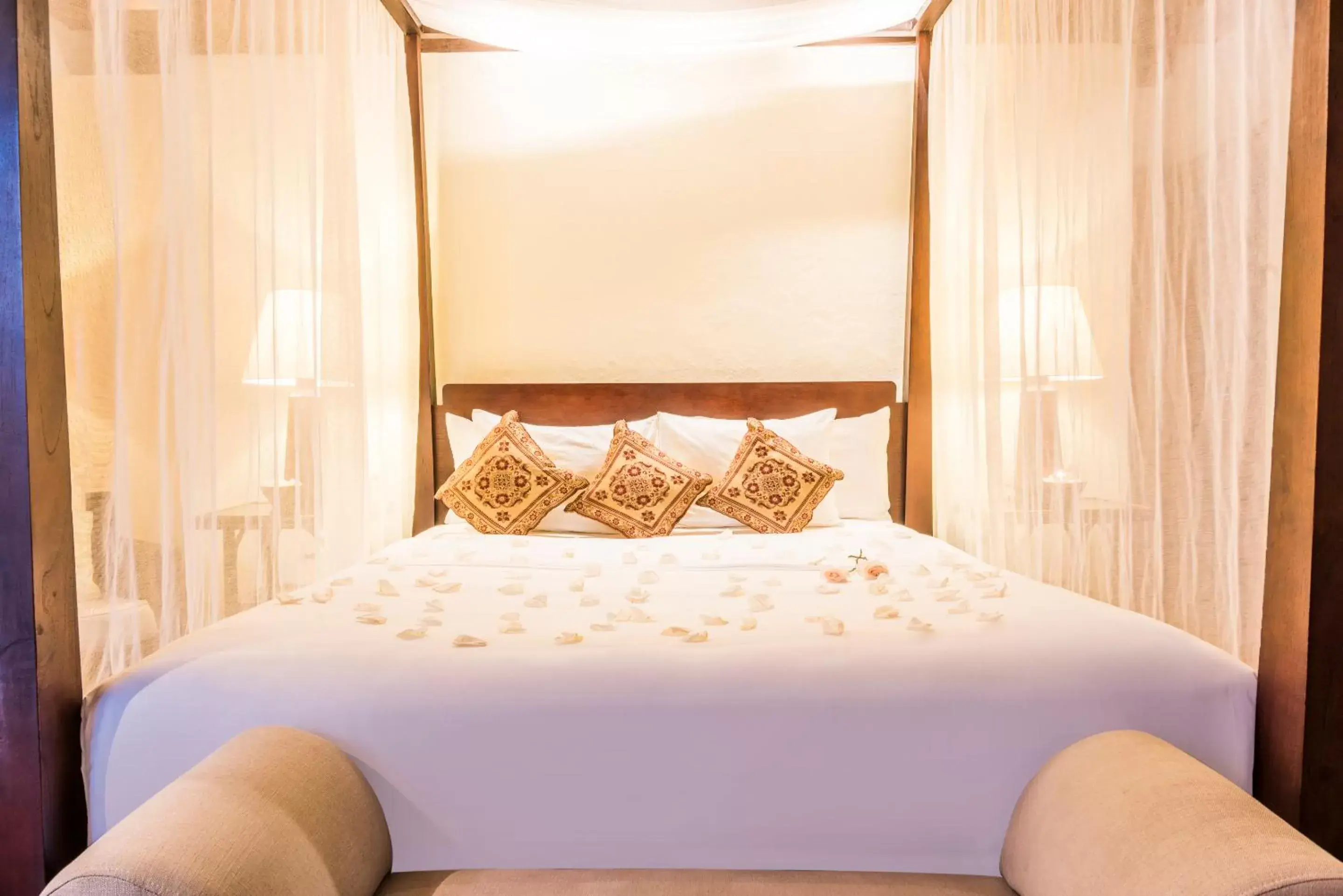 Bed in Ananda Hotel Boutique