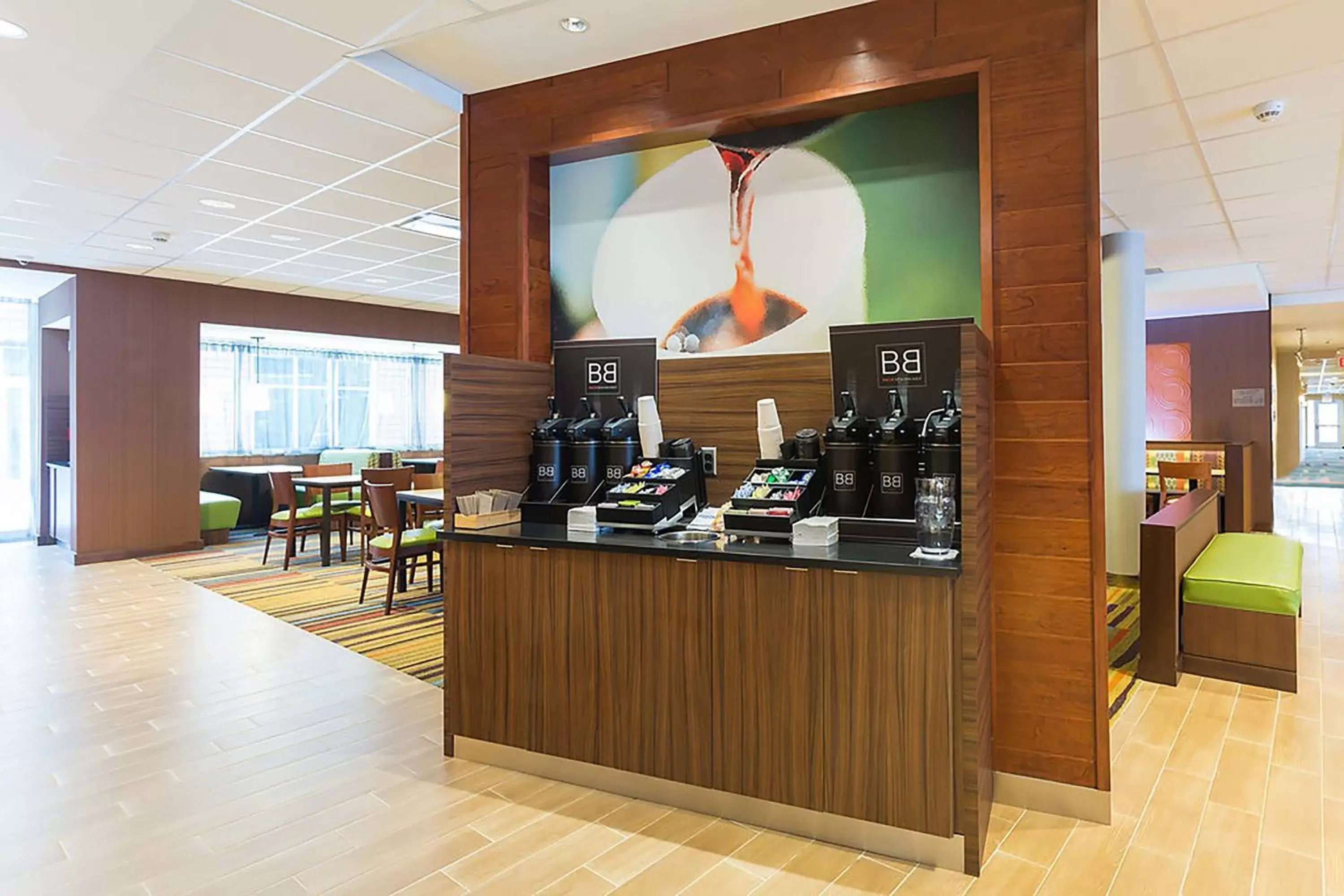 Lounge or bar, Restaurant/Places to Eat in Fairfield Inn & Suites by Marriott Jamestown