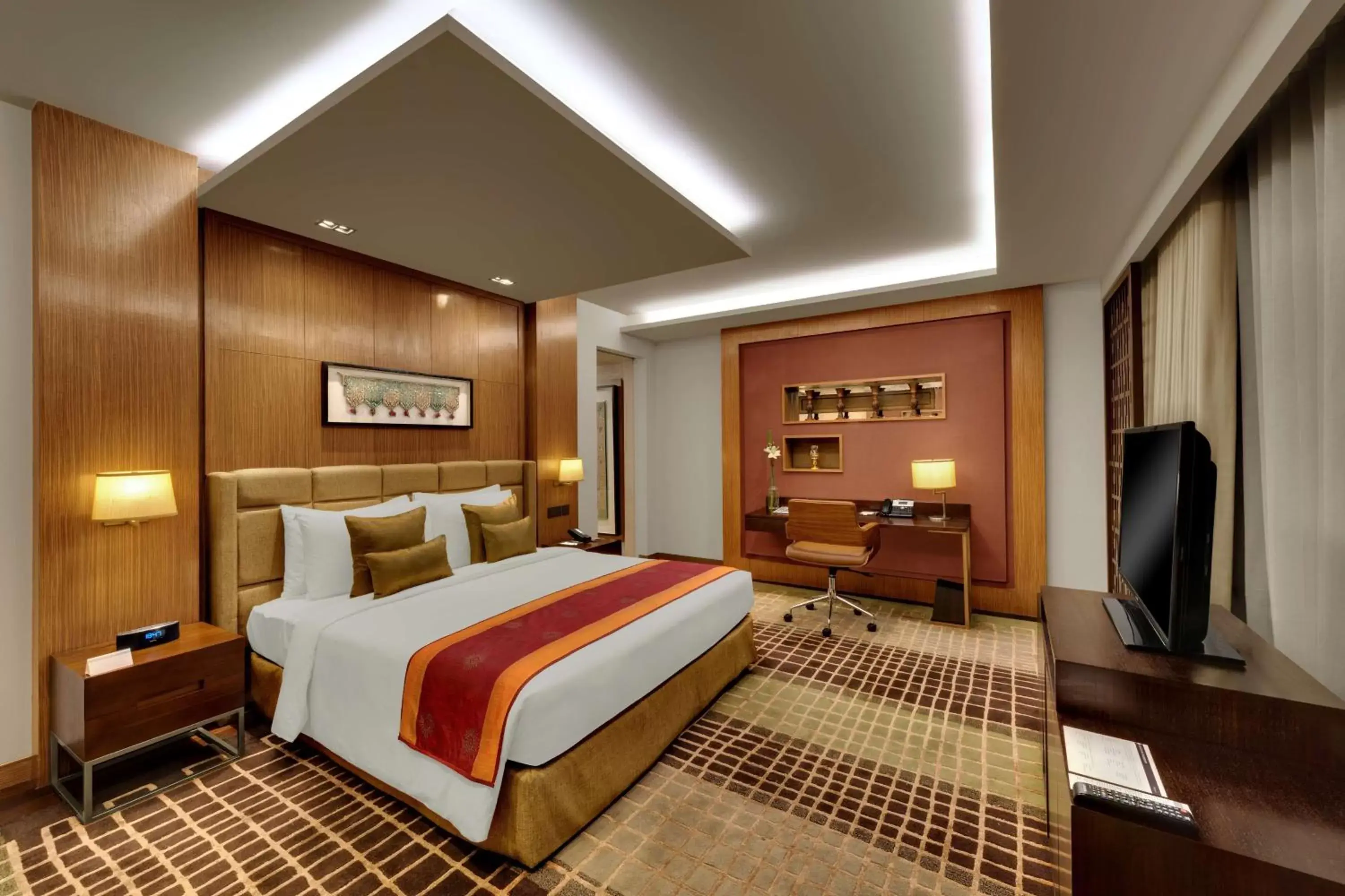 Photo of the whole room, Bed in Hyatt Regency Ahmedabad