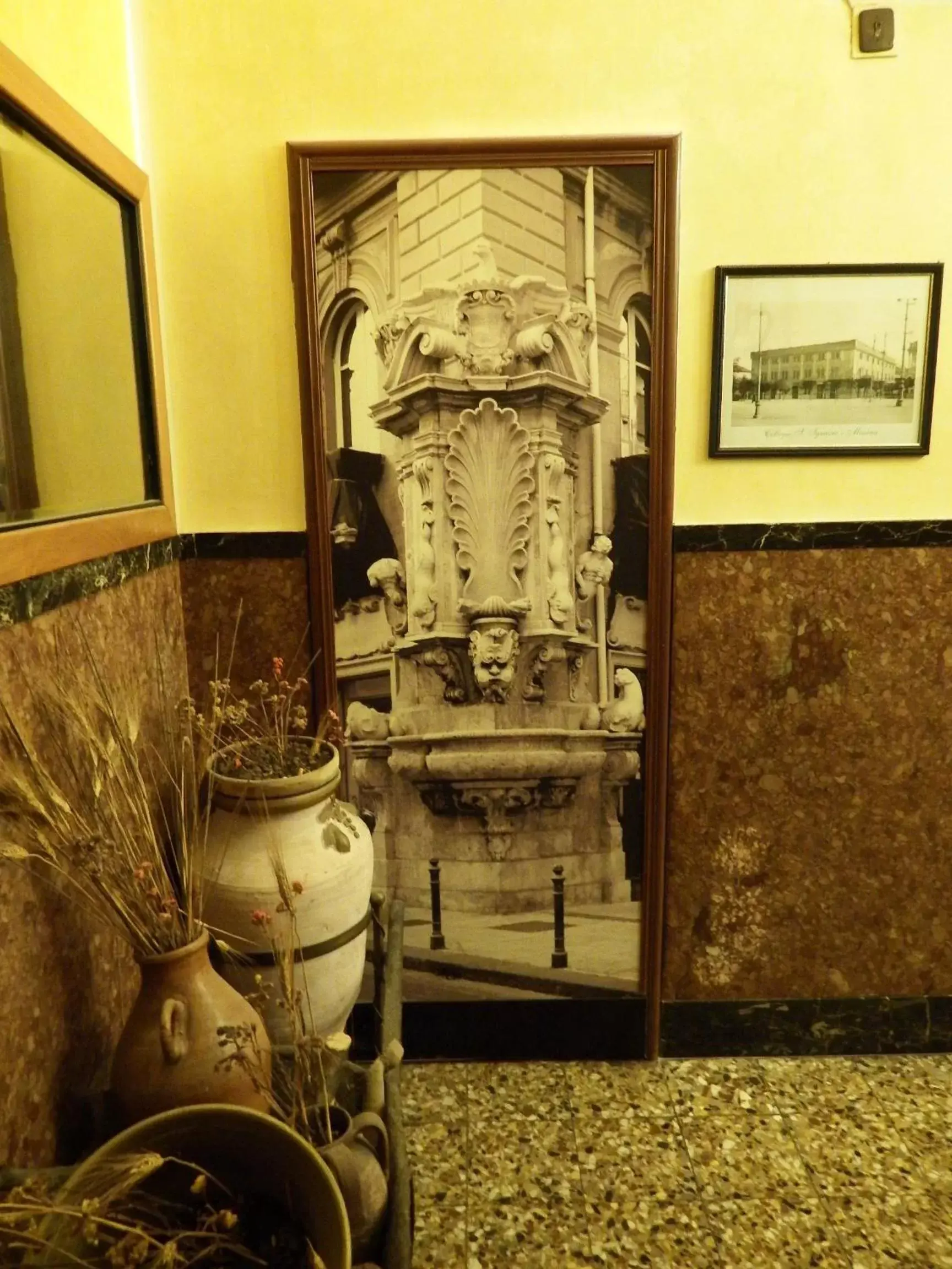 Decorative detail in Hotel Touring