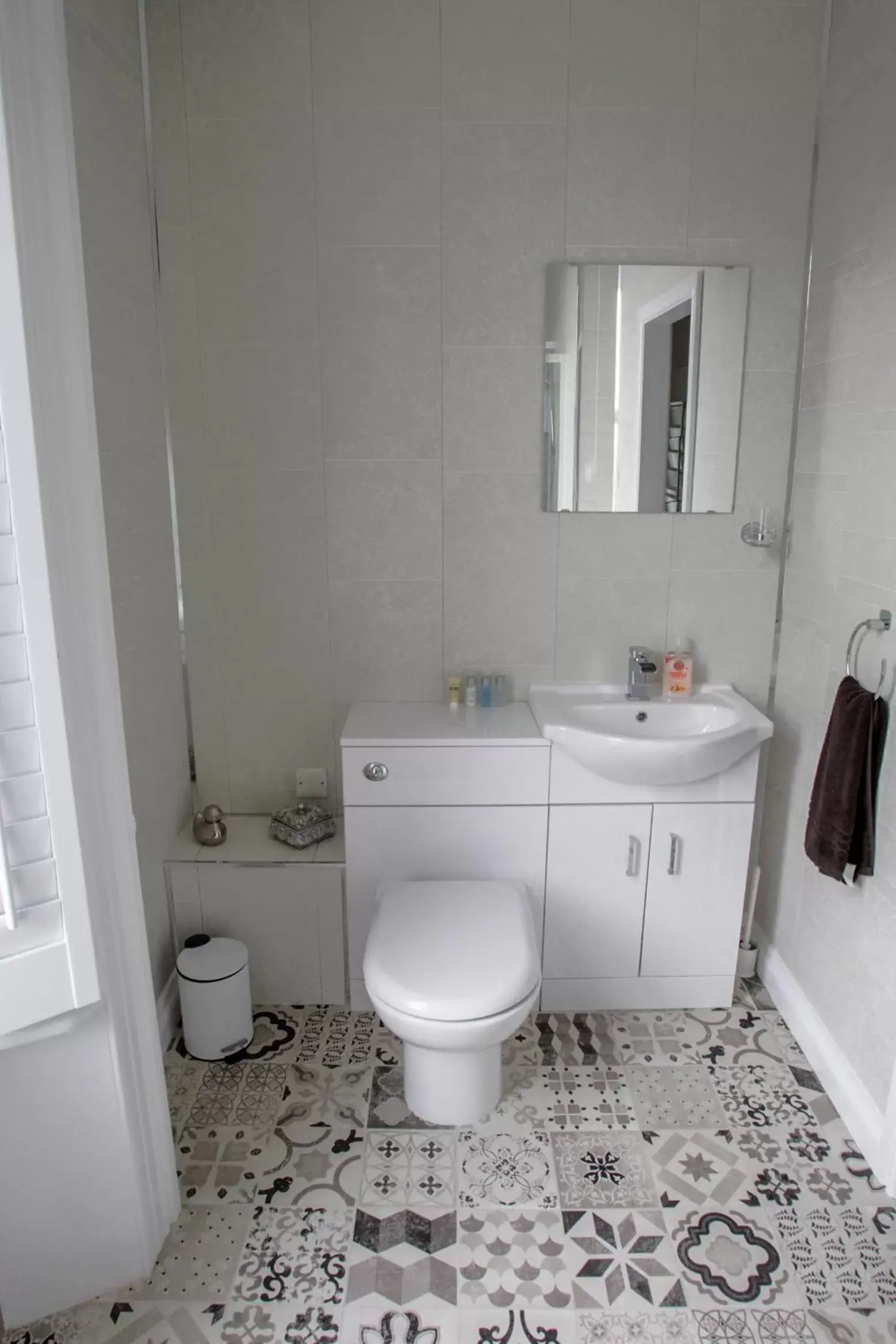 Bathroom in Ugthorpe Lodge Hotel