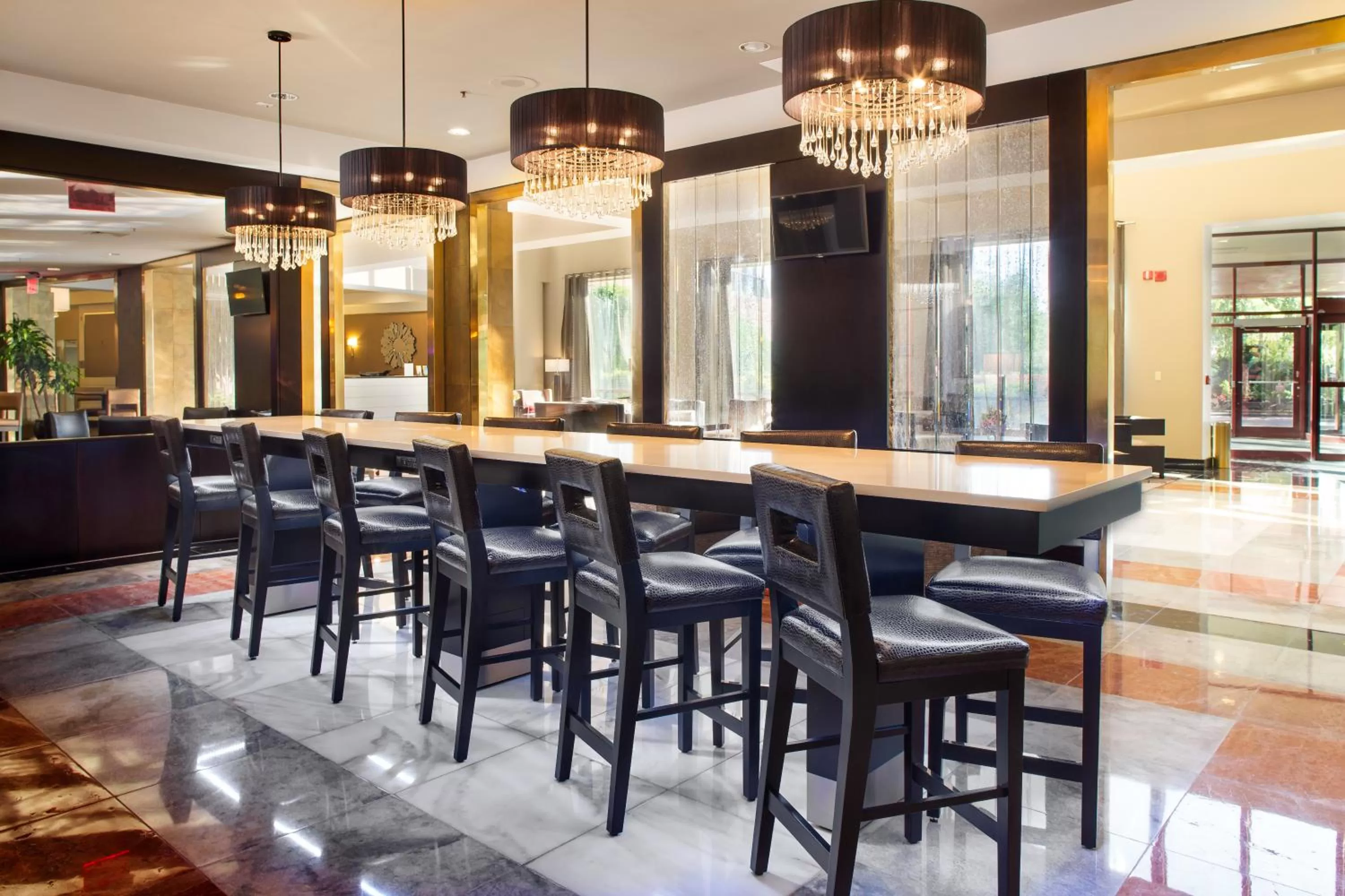 Decorative detail in DoubleTree by Hilton New York-LaGuardia