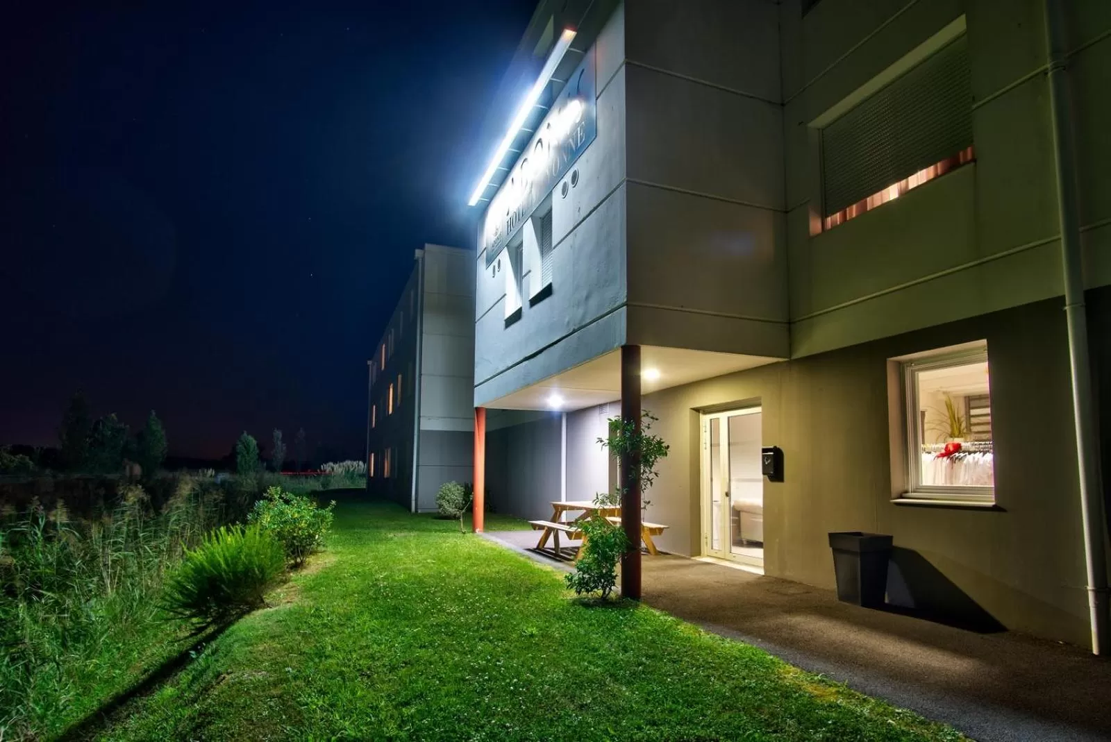 Facade/entrance in Adonis Hotel Bayonne