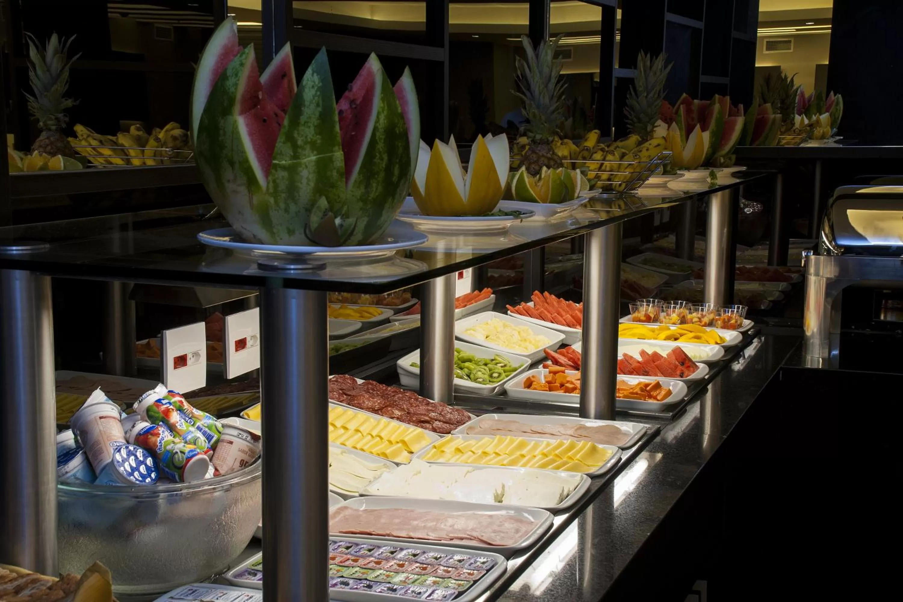 Property building in Américas Granada Hotel