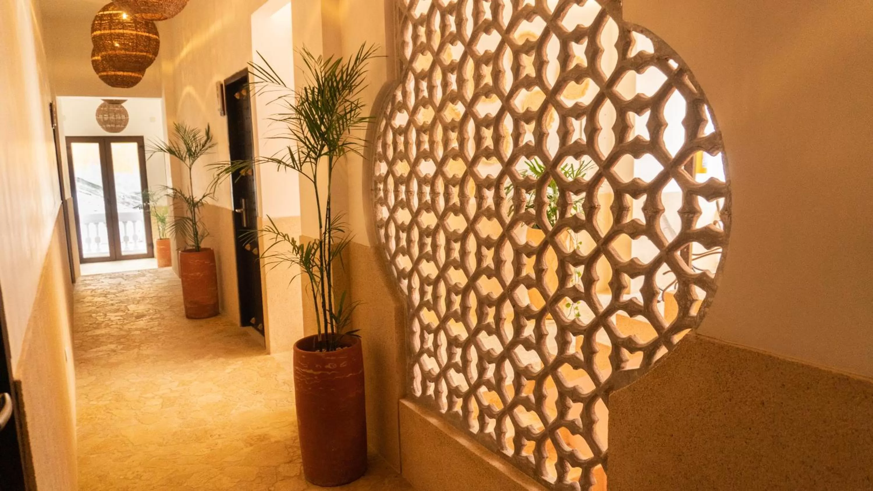 Area and facilities in Soy Local Insignia