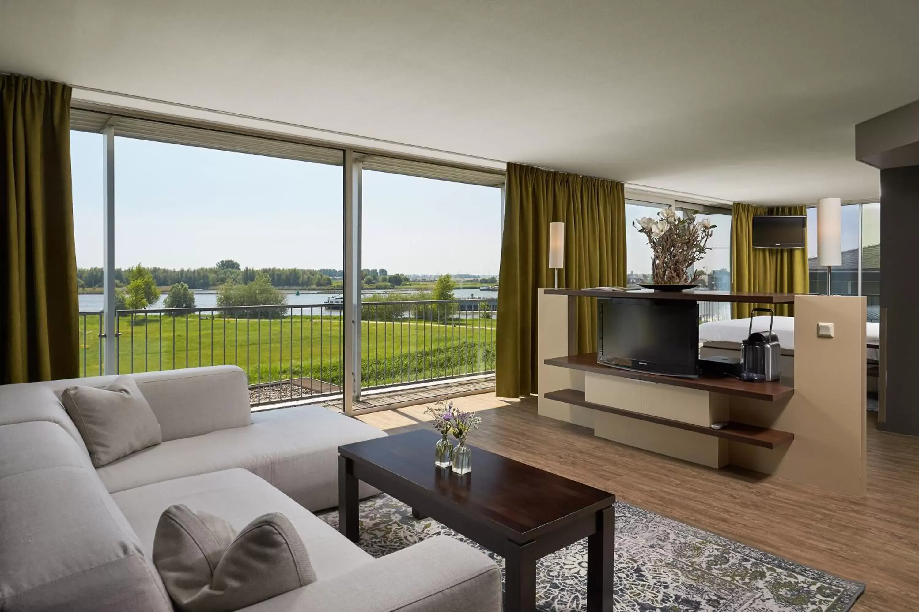 View (from property/room), Seating Area in Van der Valk Hotel ARA Zwijndrecht