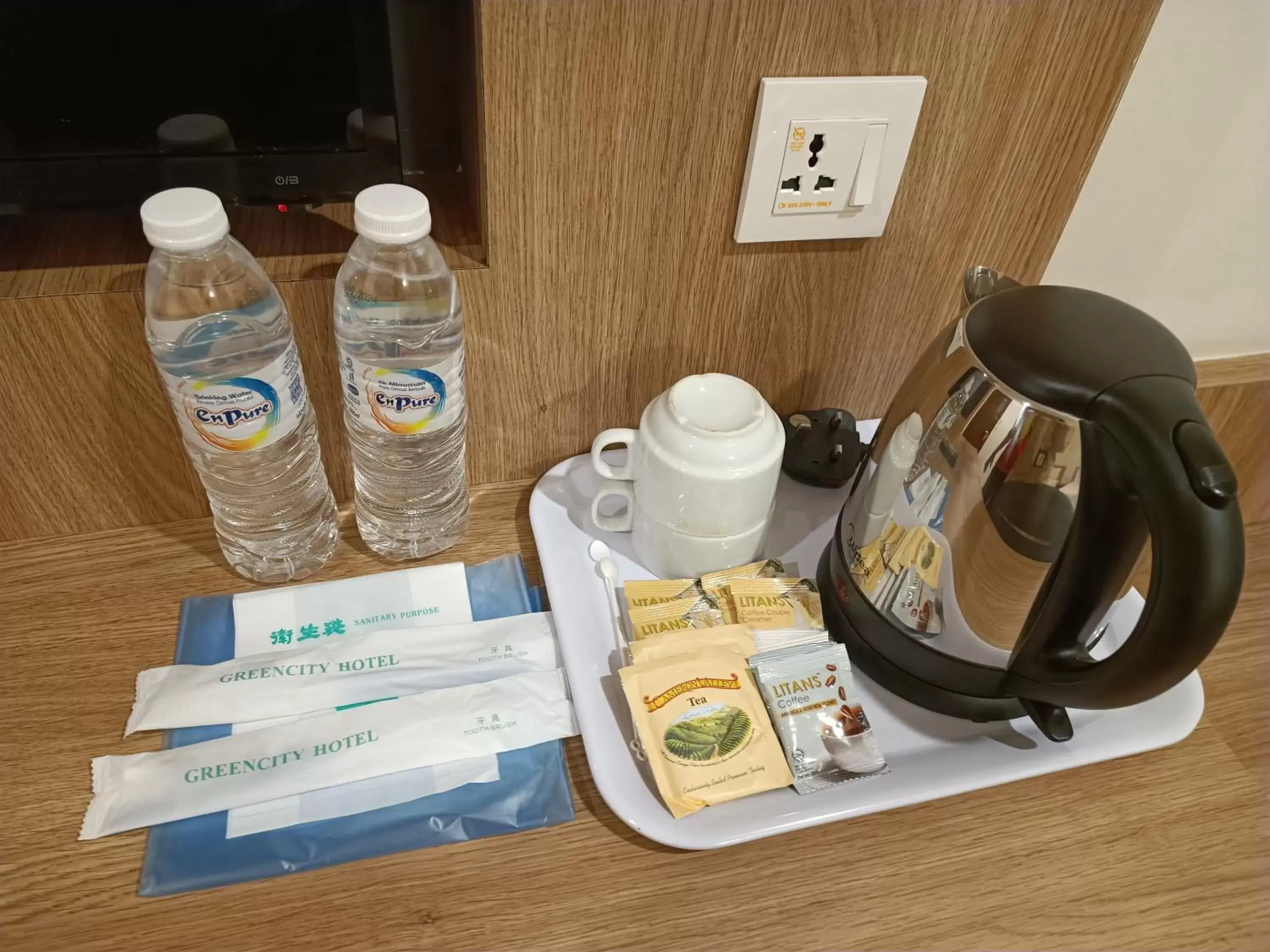 Coffee/tea facilities in Greencity Hotel