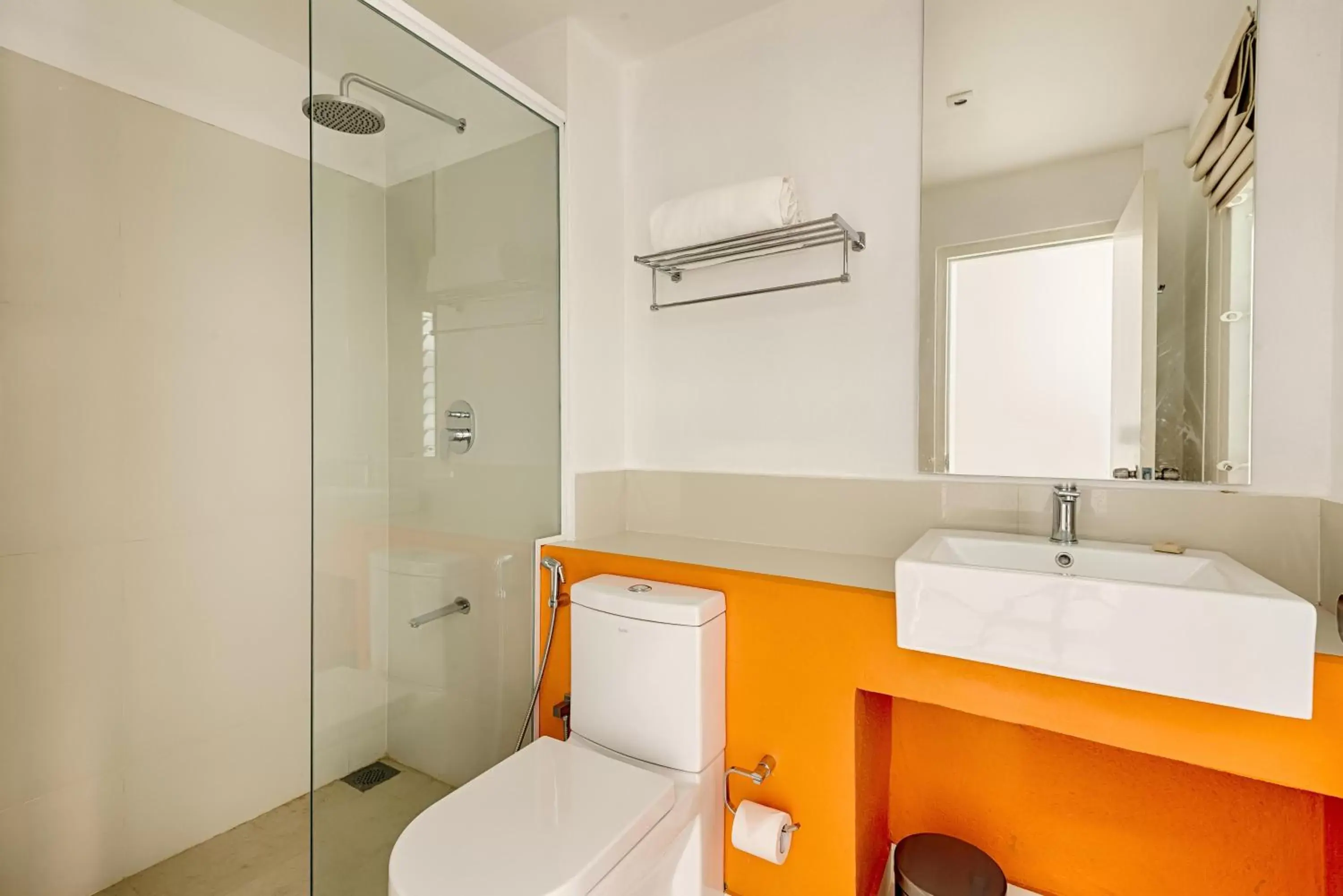 Shower, Bathroom in Hotel J, Unawatuna