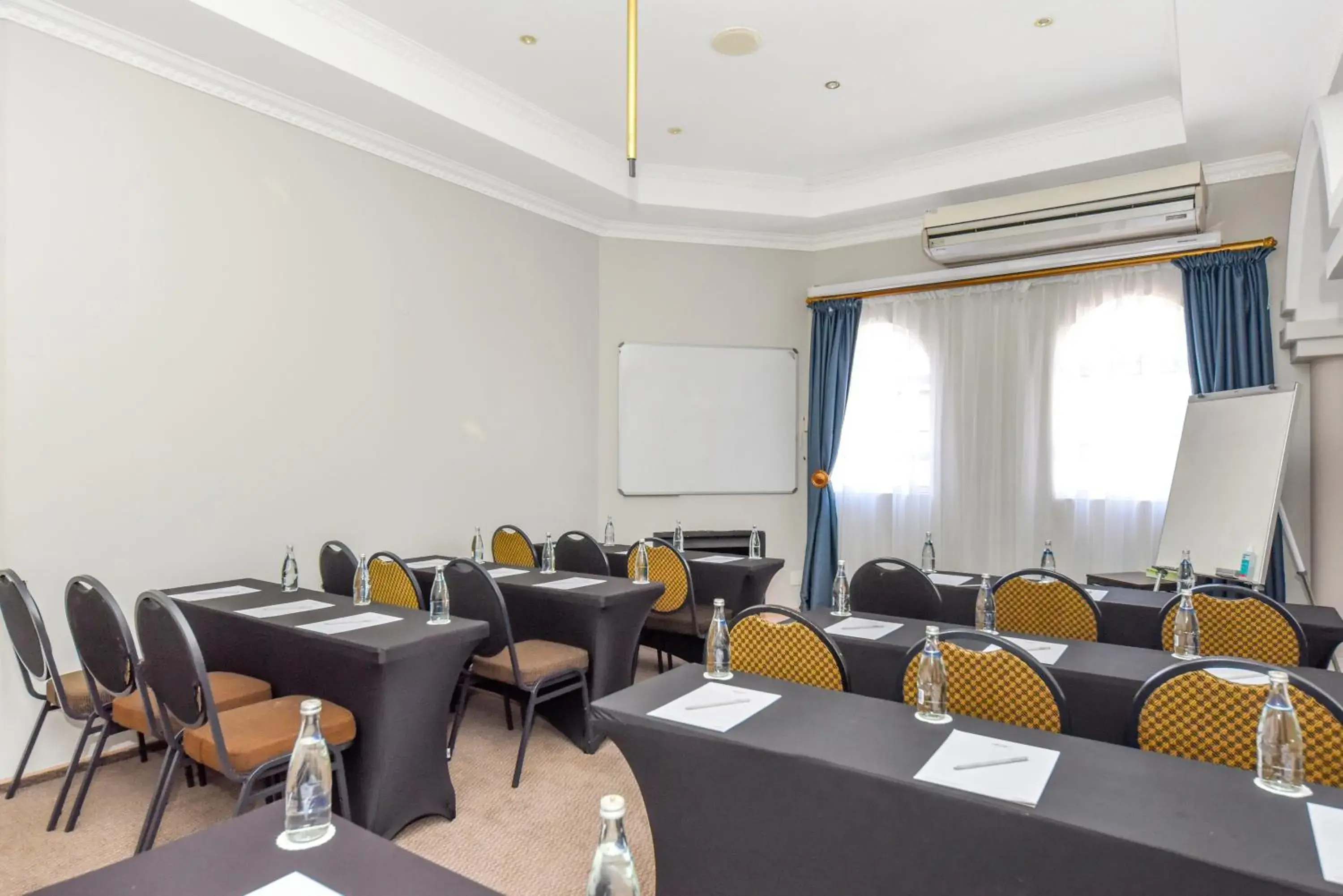 Meeting/conference room, Business Area/Conference Room in Mercure Johannesburg Randburg