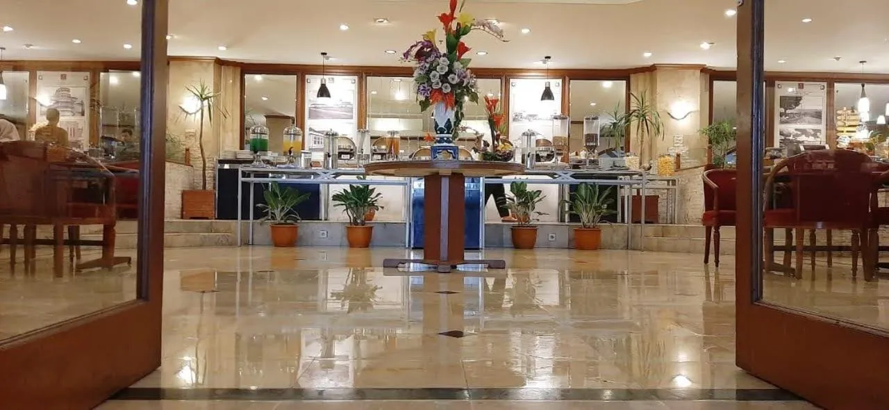 Restaurant/places to eat in The Jayakarta Suites Bandung