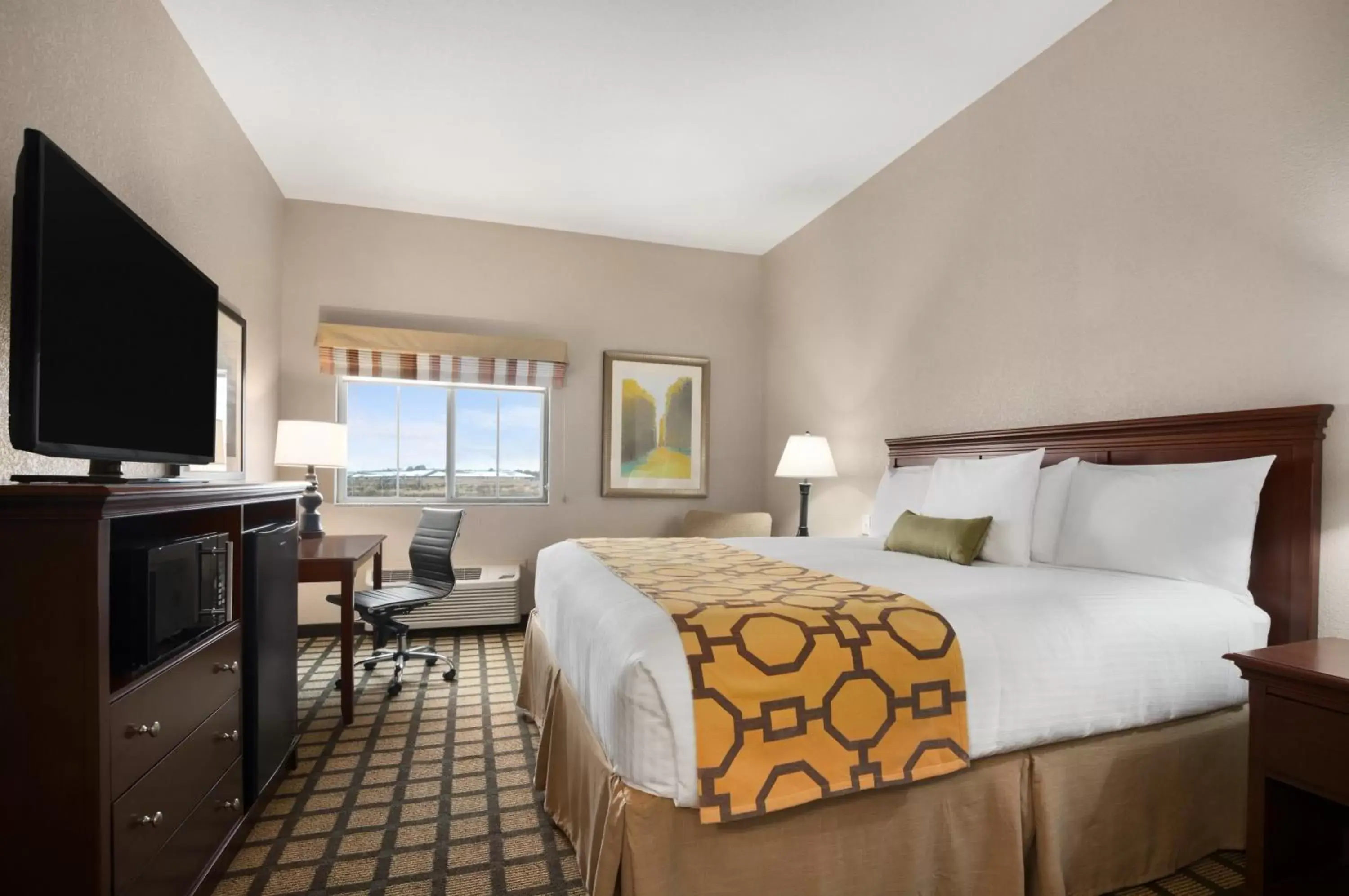 Photo of the whole room, Bed in Baymont Inn & Suites by Wyndham Odessa