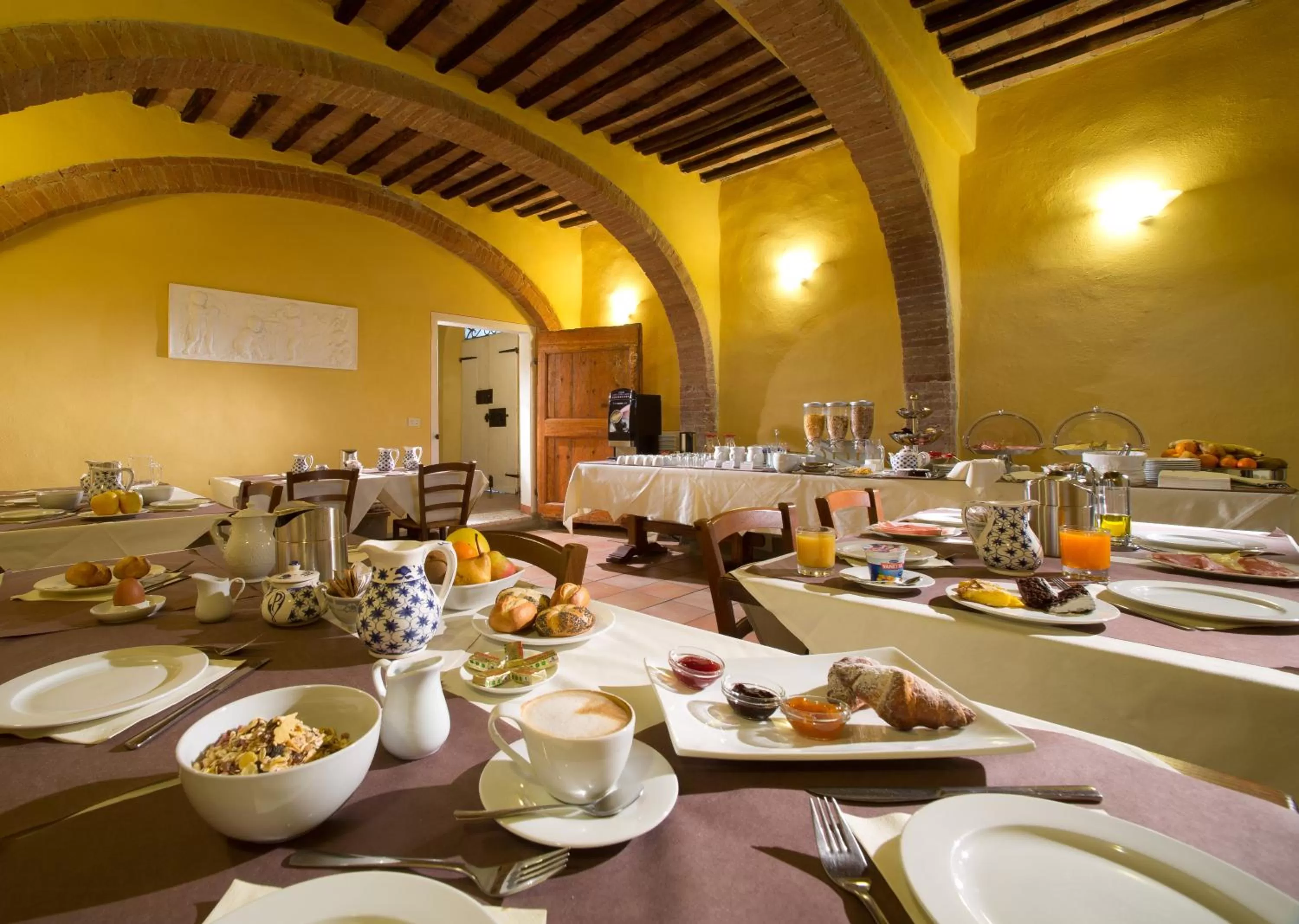 Restaurant/places to eat in Hotel Palazzo di Valli