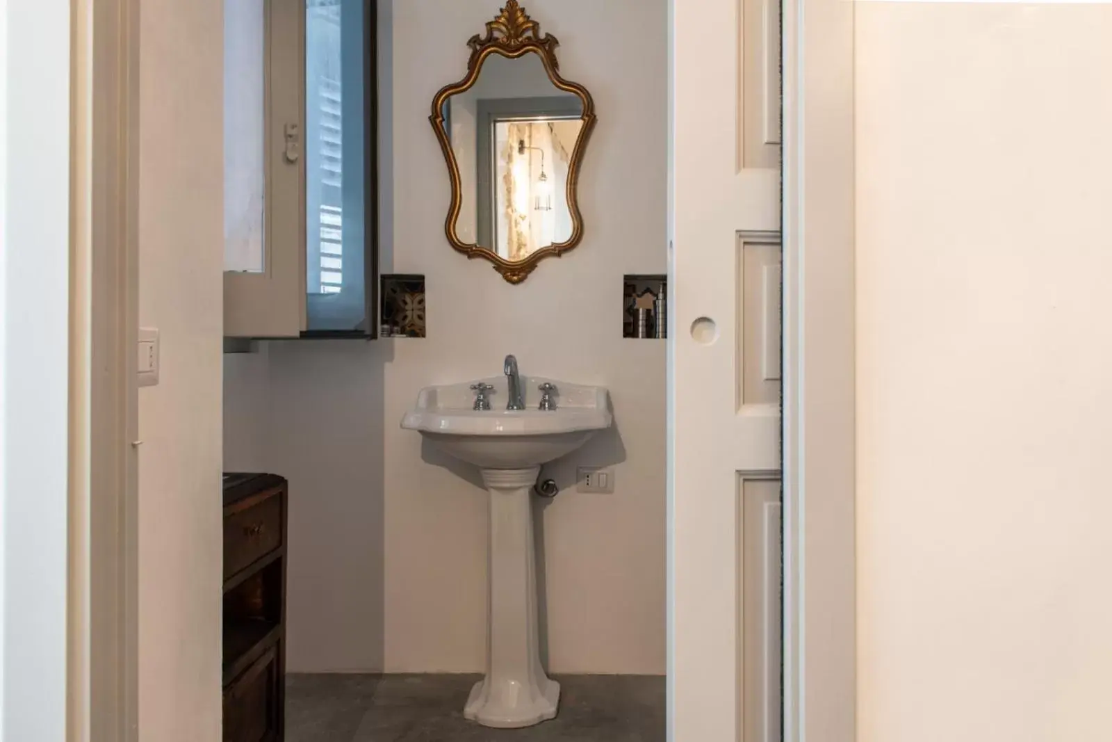 Bathroom in Sanbartolomeo Casa & Putìa