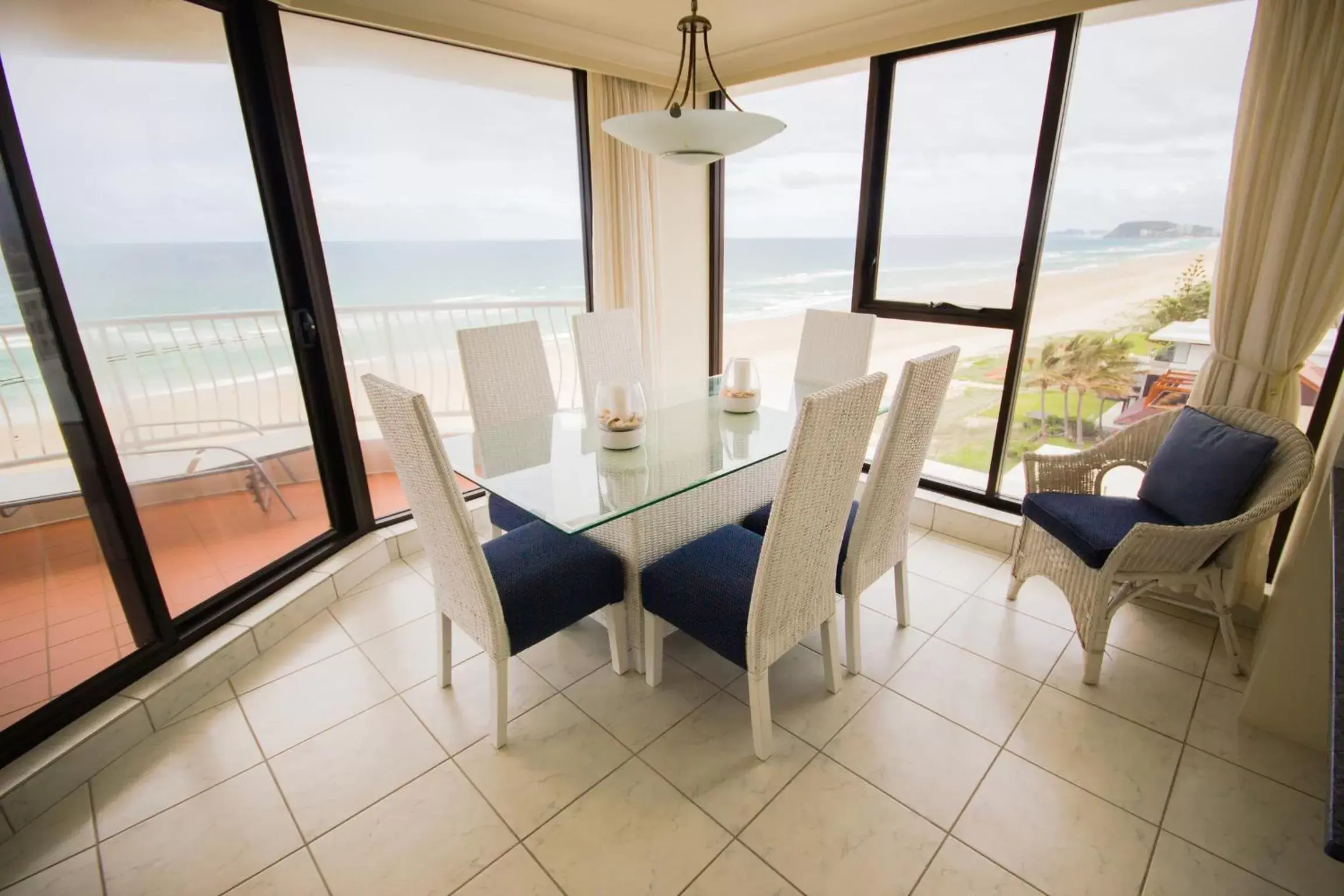 Dining area, Sea View in Albatross North Apartments