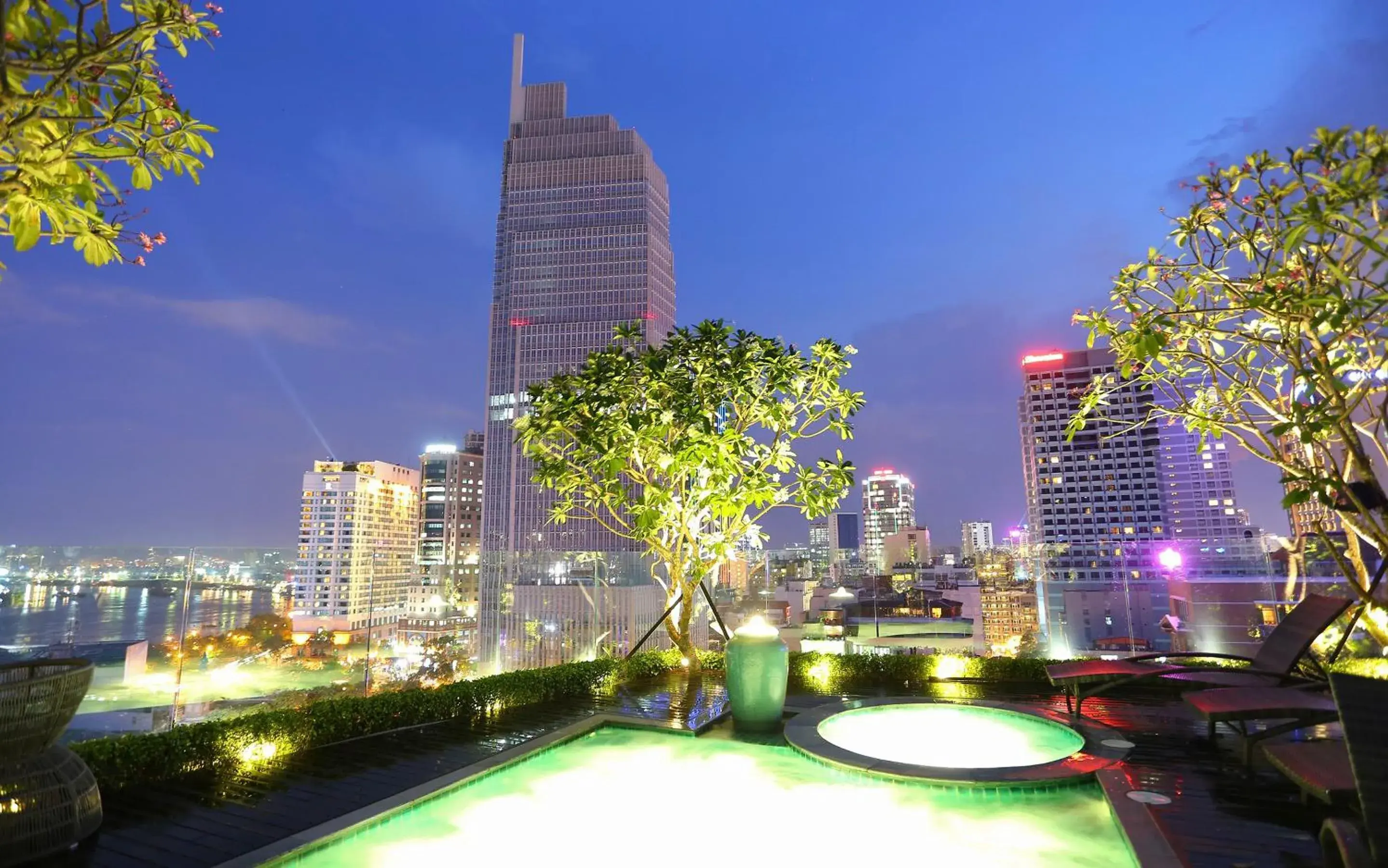 City view, Nearby Landmark in Silverland Jolie Hotel