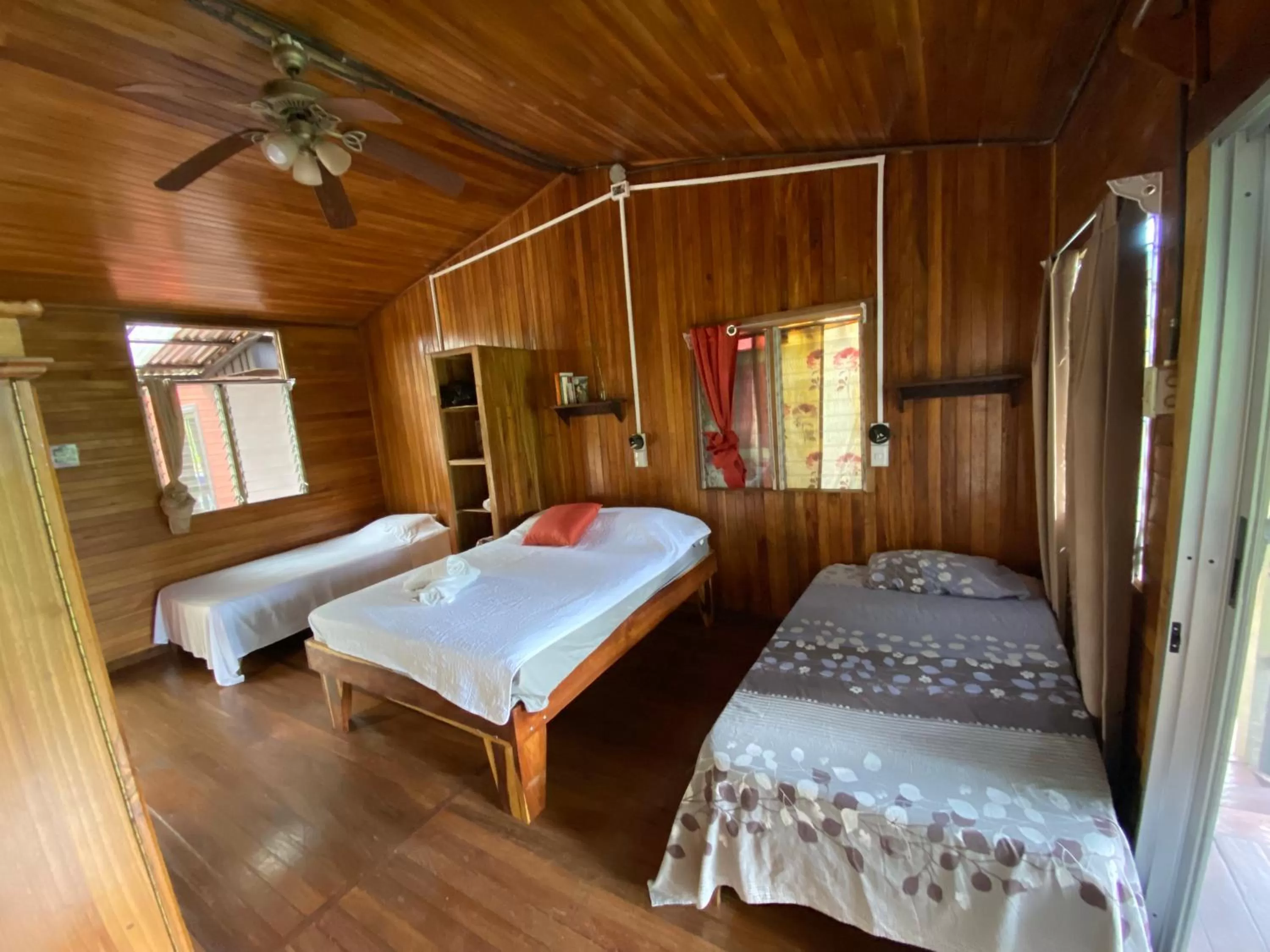 Bed in Birds & Breakfast Costa Rica