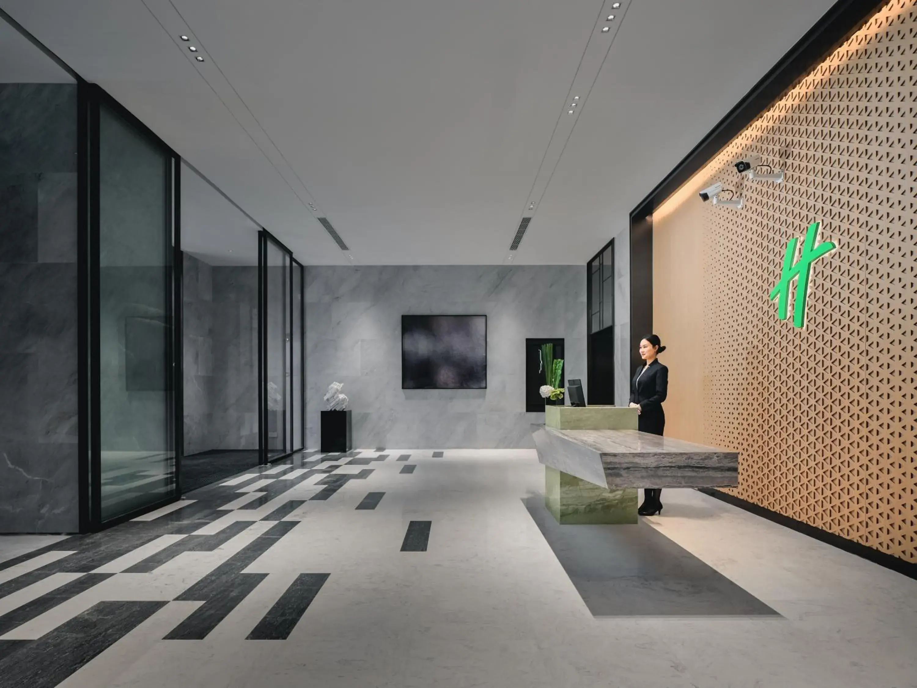 Lobby or reception in Holiday Inn & Suites Kunshan Huaqiao, an IHG Hotel