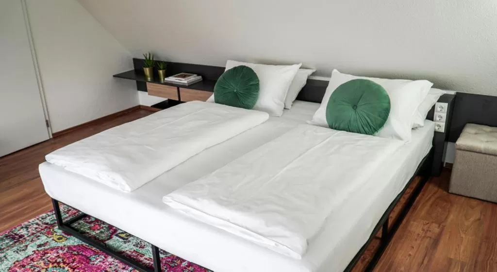 Bed in Arthotel ANA Liberty Bremen City