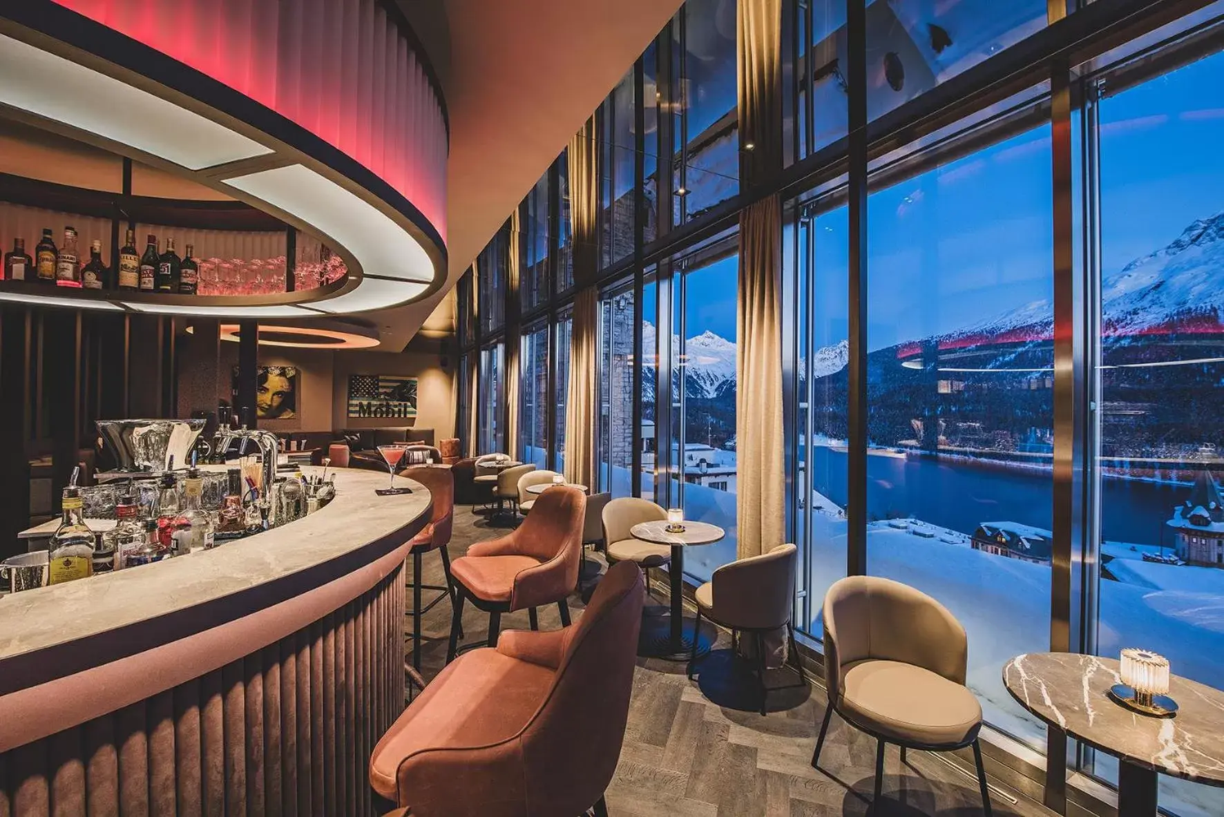 Lounge or bar in Art Boutique Hotel Monopol Lounge or bar in Art Boutique Hotel Monopol